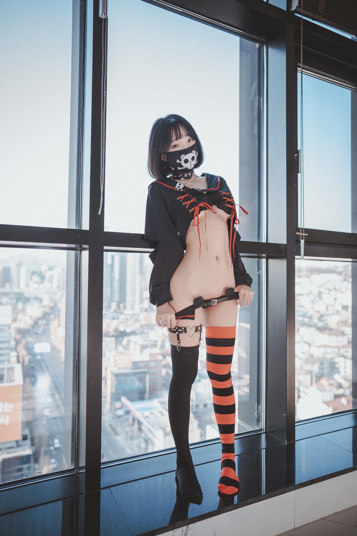xgyw.top_[DJAWA]No.143_模特Kang Inkyung_Masked Pirate主题私房性感黑色服饰迷人诱惑写真41P