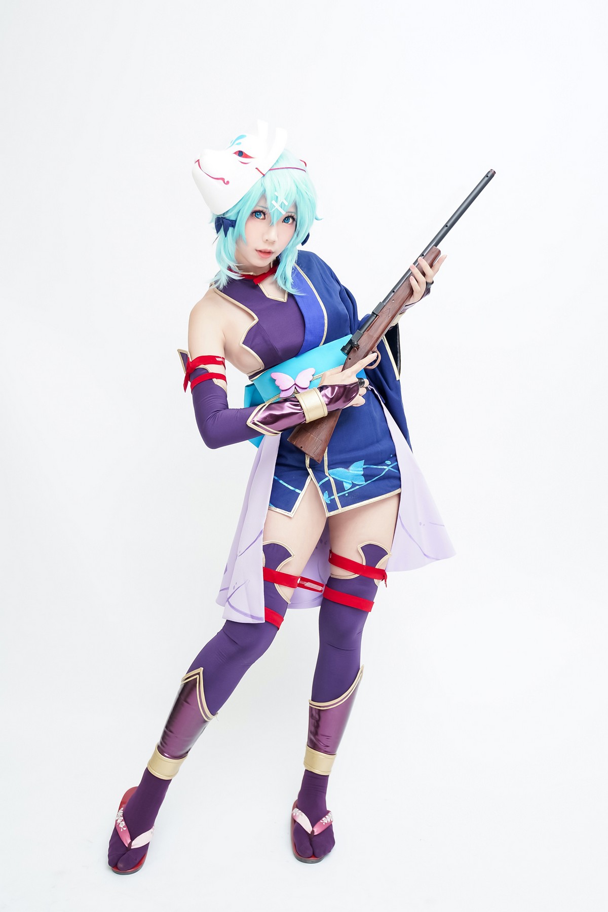 xgyw.top_Coser妹子Ely_eee诗乃猎人主题户外性感彩色服饰秀完美身材迷人诱惑写真30P