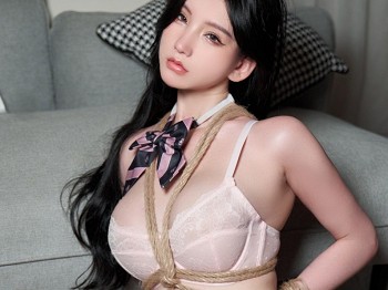 XiuRen第5285期_校花周于希Sally心愿自拍私人骚扰捆绑露淡粉蕾丝内衣骚扰写真86P
