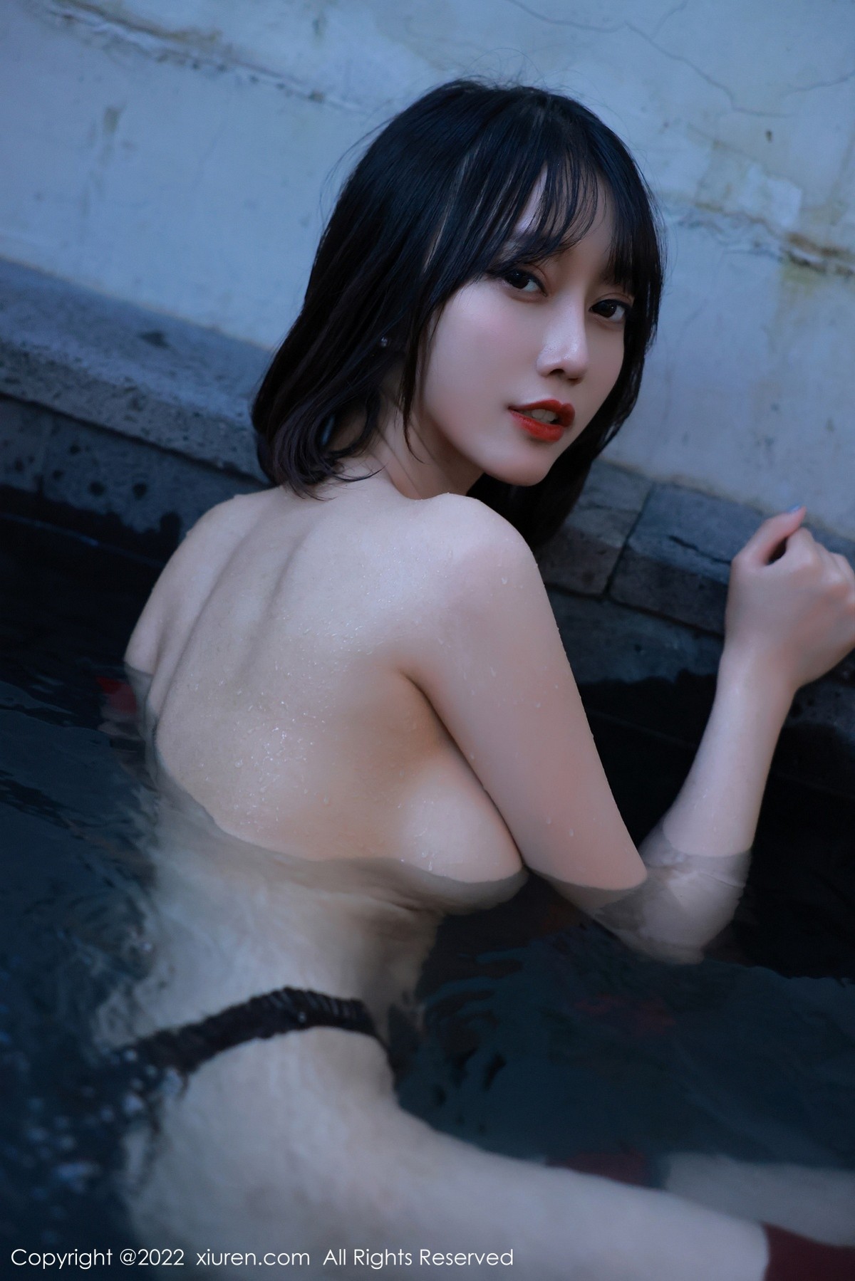 xgyw.top_XiuRen第5283期_模特玥儿玥er澳门旅拍半脱露红色蕾丝内衣秀完美身材诱惑写真52P
