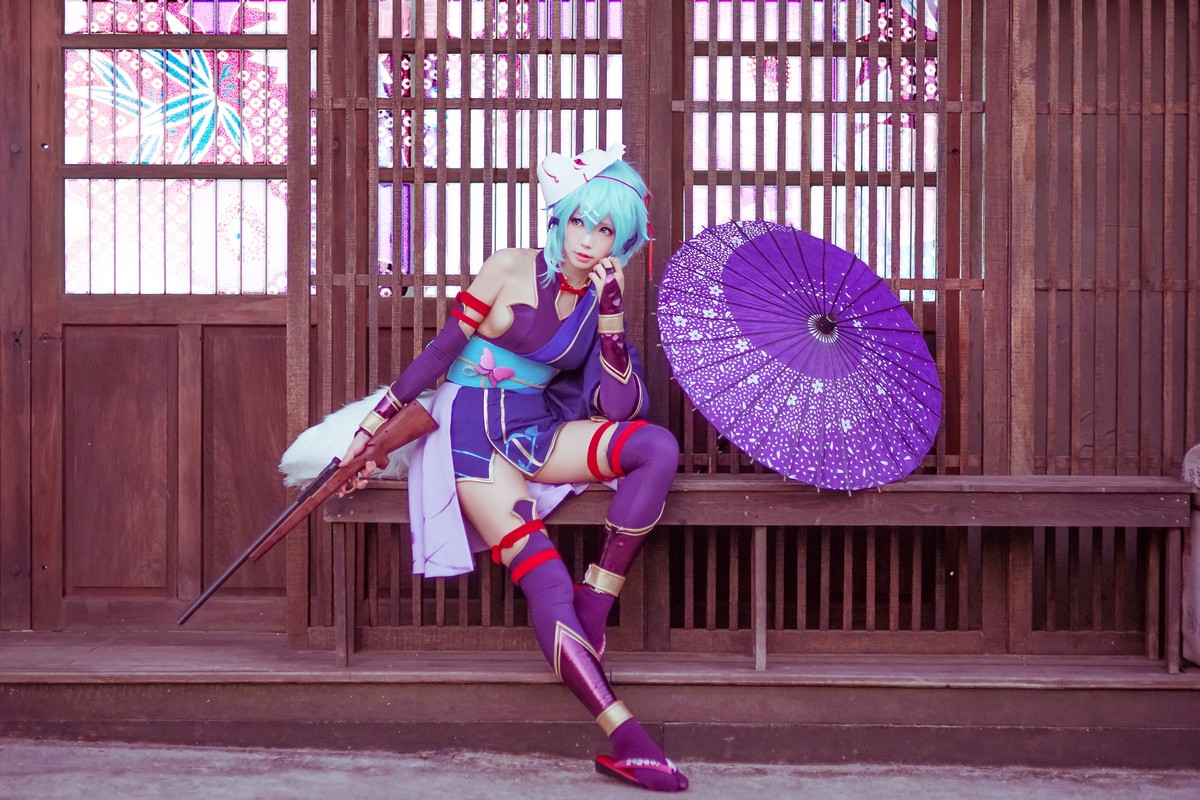 xgyw.top_Coser妹子Ely_eee诗乃猎人主题户外性感彩色服饰秀完美身材迷人诱惑写真30P