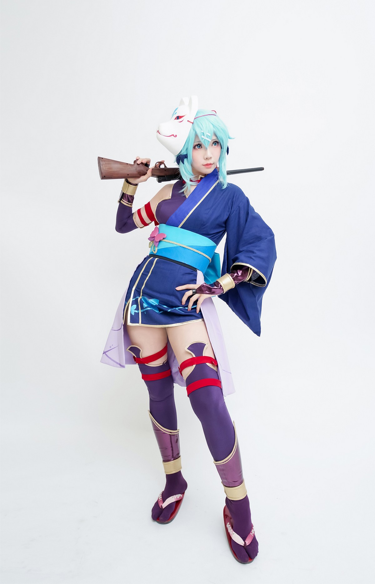 xgyw.top_Coser妹子Ely_eee诗乃猎人主题户外性感彩色服饰秀完美身材迷人诱惑写真30P