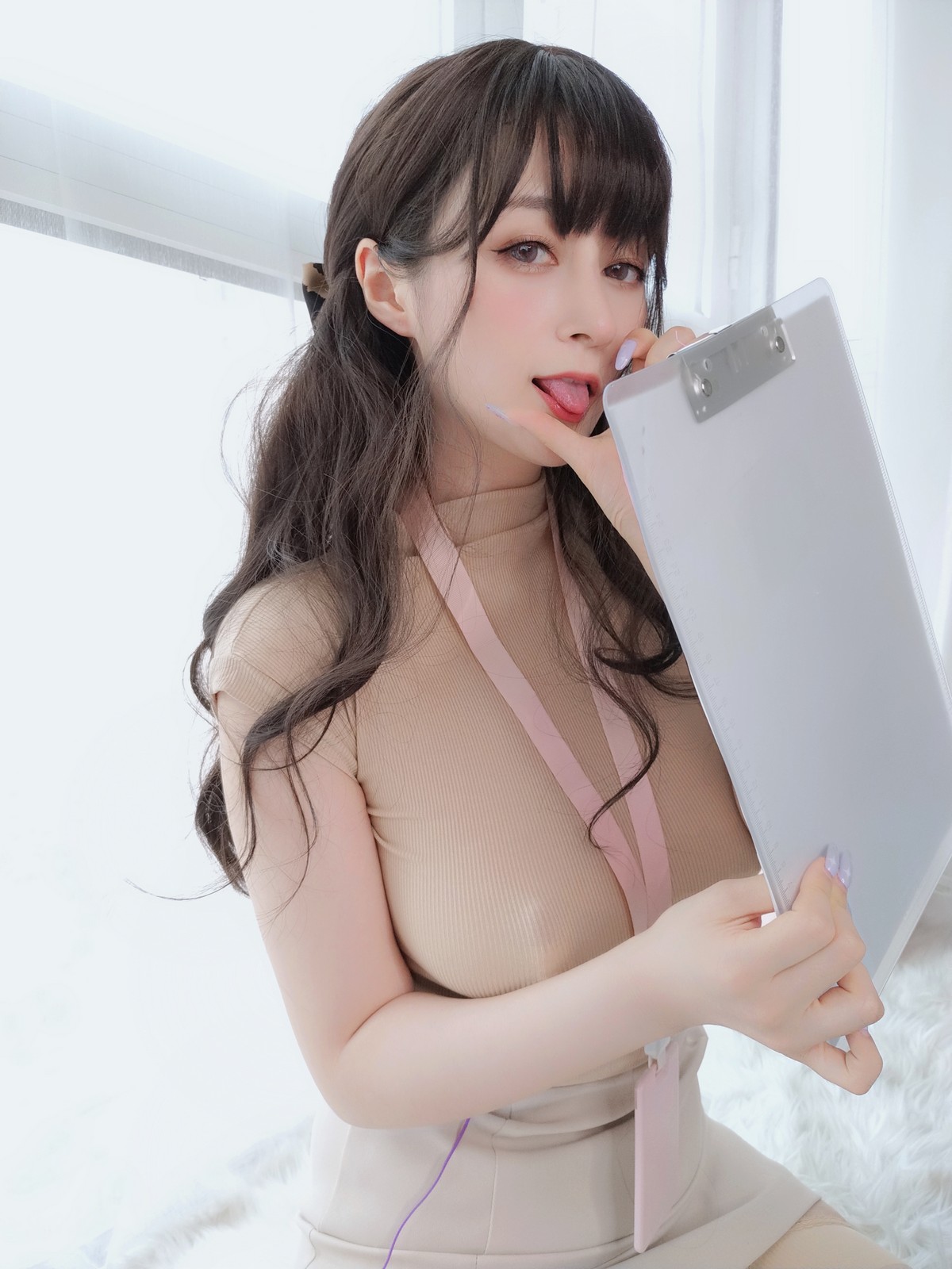 xgyw.top_Coser小姐姐白银上司的秘密会议主题私房性感肉色服饰配超薄肉丝裤袜诱惑写真22P