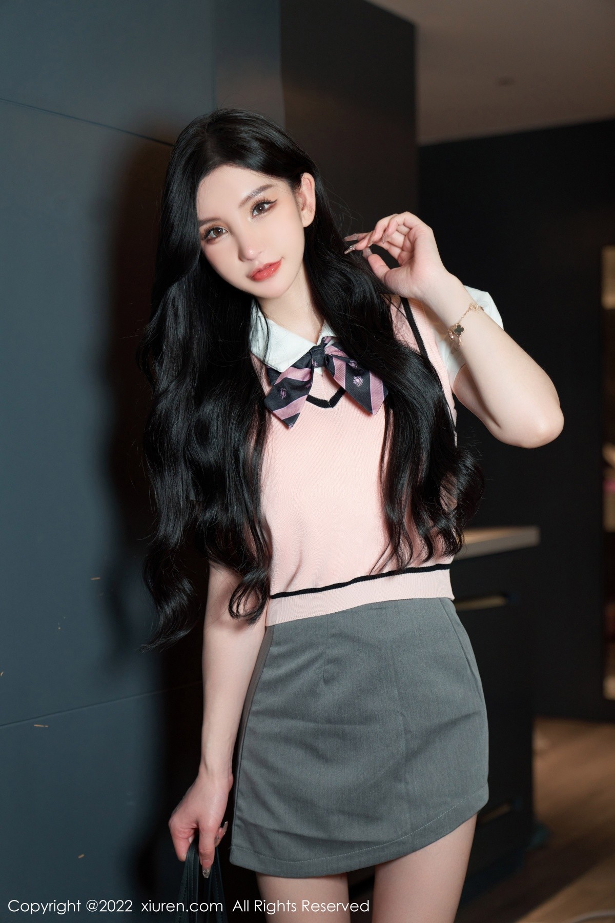 xgyw.top_XiuRen第5285期_女神周于希Sally心愿旅拍私房情趣捆绑露淡粉蕾丝内衣诱惑写真86P