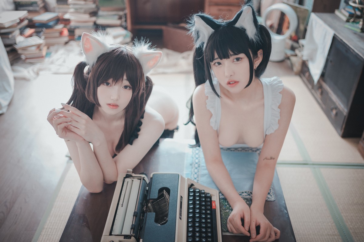xgyw.top_[DJAWA]No.142_Bambi&Sonson_Maid Mansion主题私房姐妹花性感女仆装诱惑写真153P