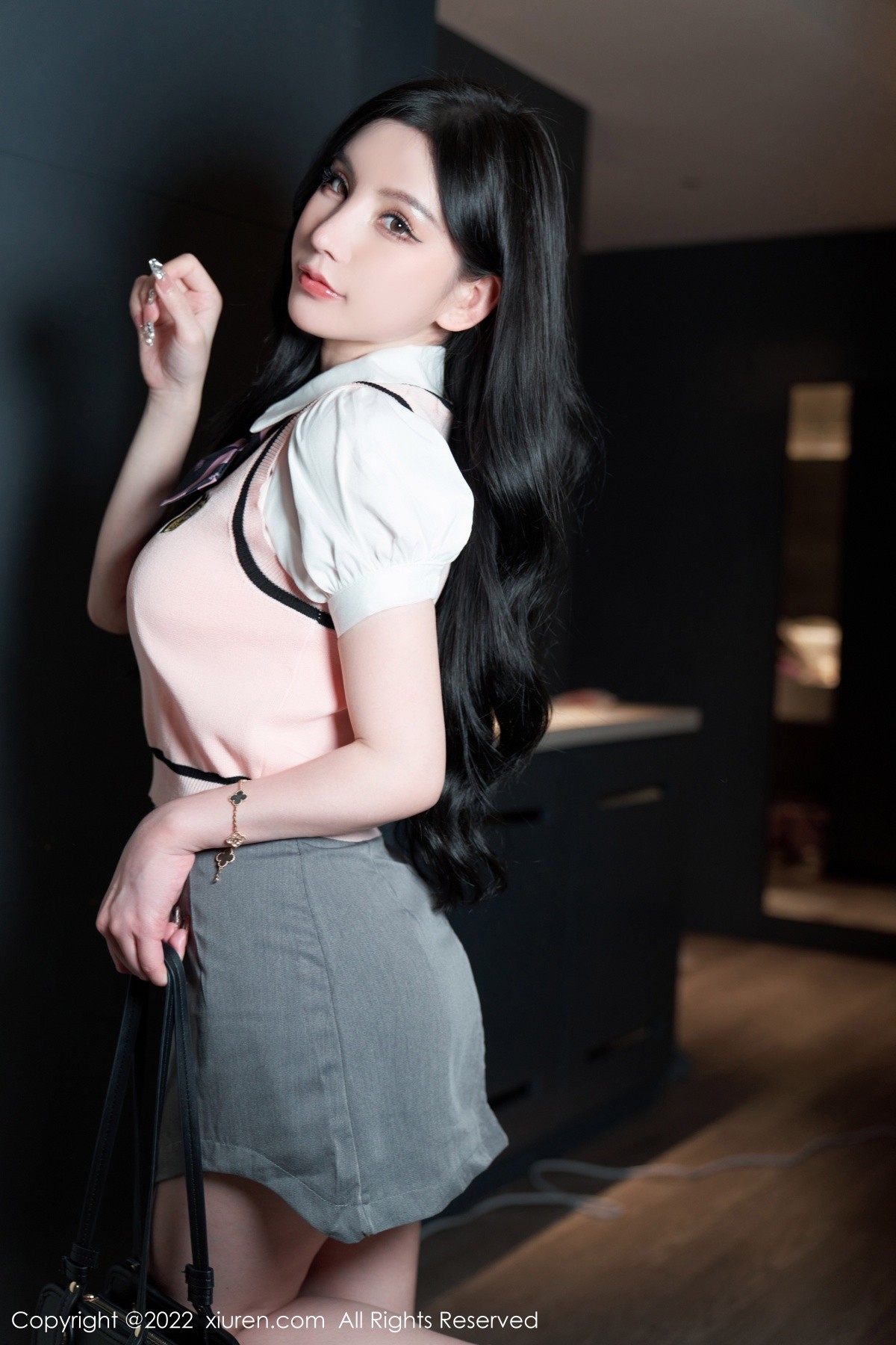 xgyw.top_XiuRen第5285期_女神周于希Sally心愿旅拍私房情趣捆绑露淡粉蕾丝内衣诱惑写真86P