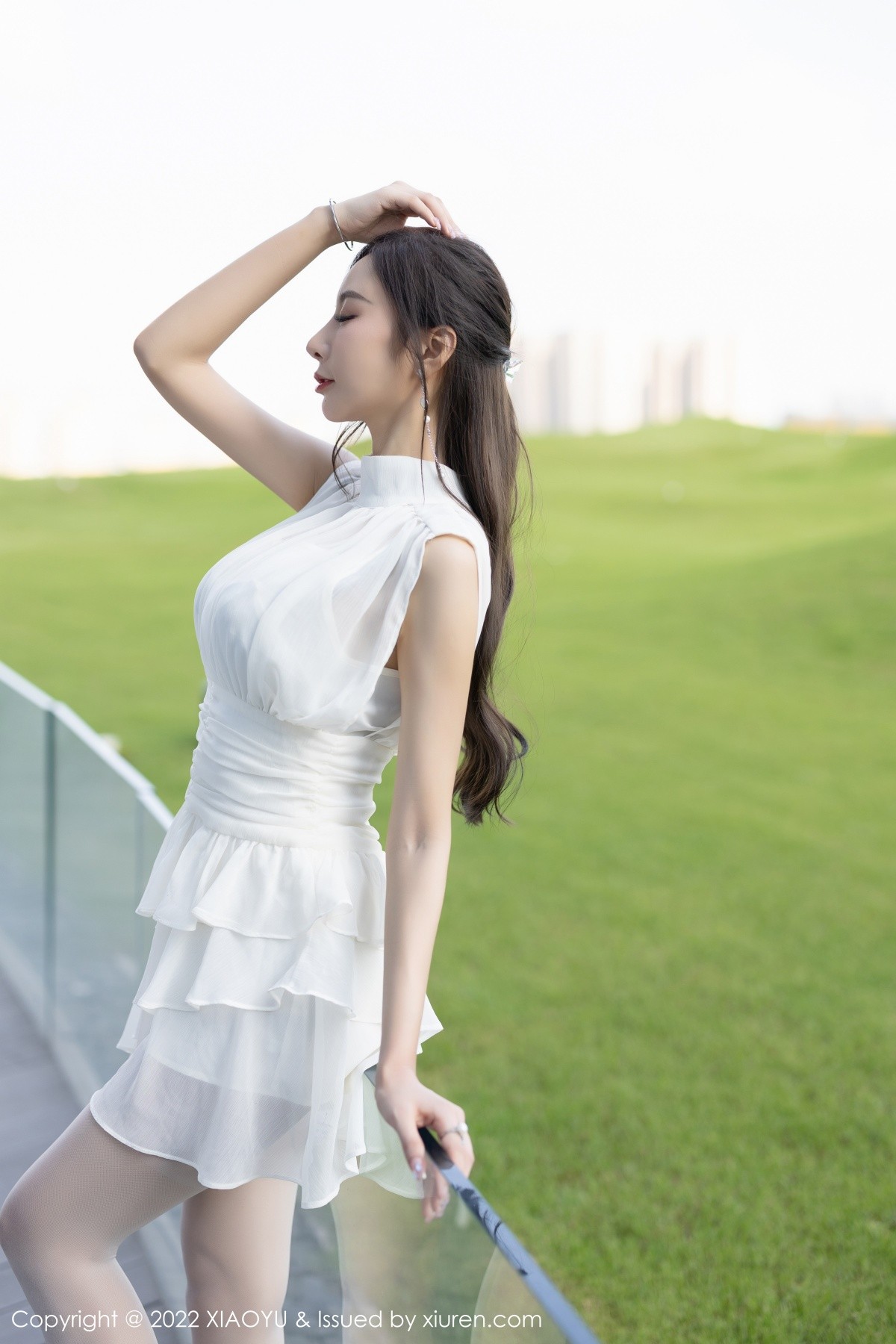 xgyw.top_[XiaoYu画语界]Vol.822_女神王馨瑶yanni性感白色连衣裙配开档白丝露蕾丝内衣诱惑写真84P