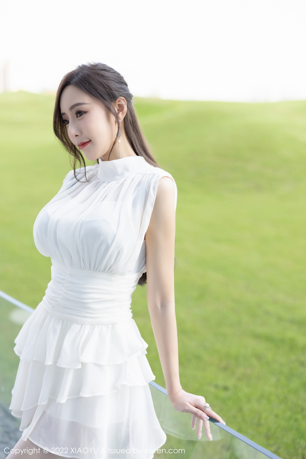 xgyw.top_[XiaoYu画语界]Vol.822_女神王馨瑶yanni性感白色连衣裙配开档白丝露蕾丝内衣诱惑写真84P
