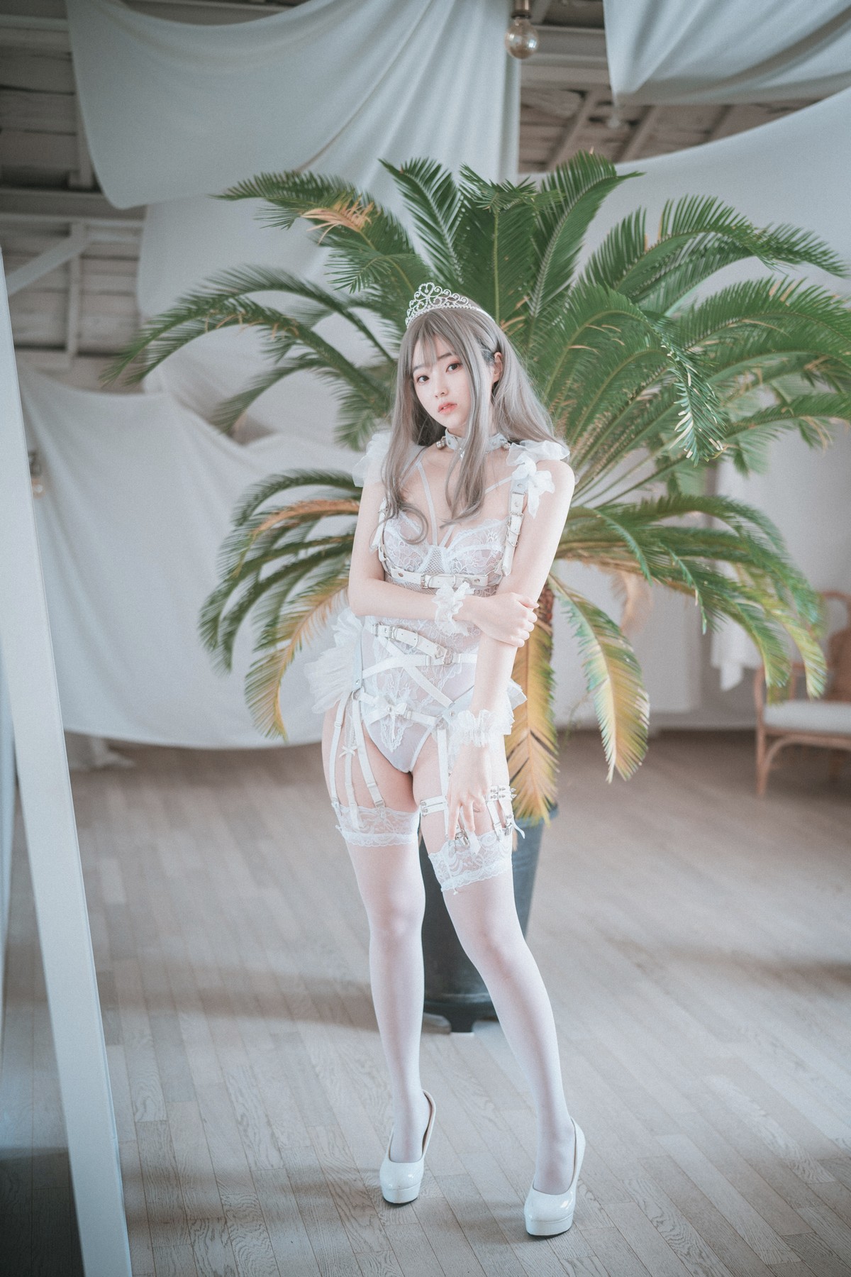 xgyw.top_[DJAWA]No.149_模特BamBi_Reine de Blanc主题私房白色蕾丝情趣内衣撩人诱惑写真42P