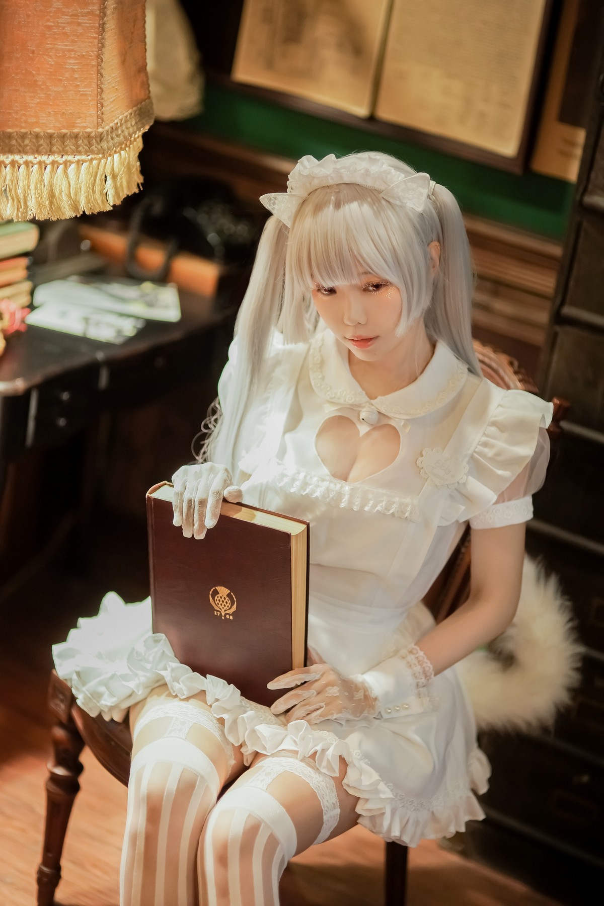 xgyw.top_Coser妹子Ely_eee双马尾辫主题户外白色JK制服 室内性感女仆装完美诱惑写真141P