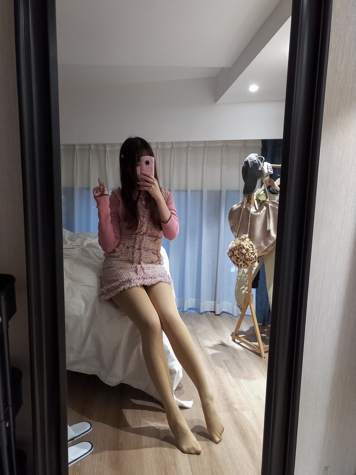 xgyw.top_动漫博主雪晴Astra美腿美足美臀主题私房性感服饰系列秀翘臀美腿诱惑写真178P