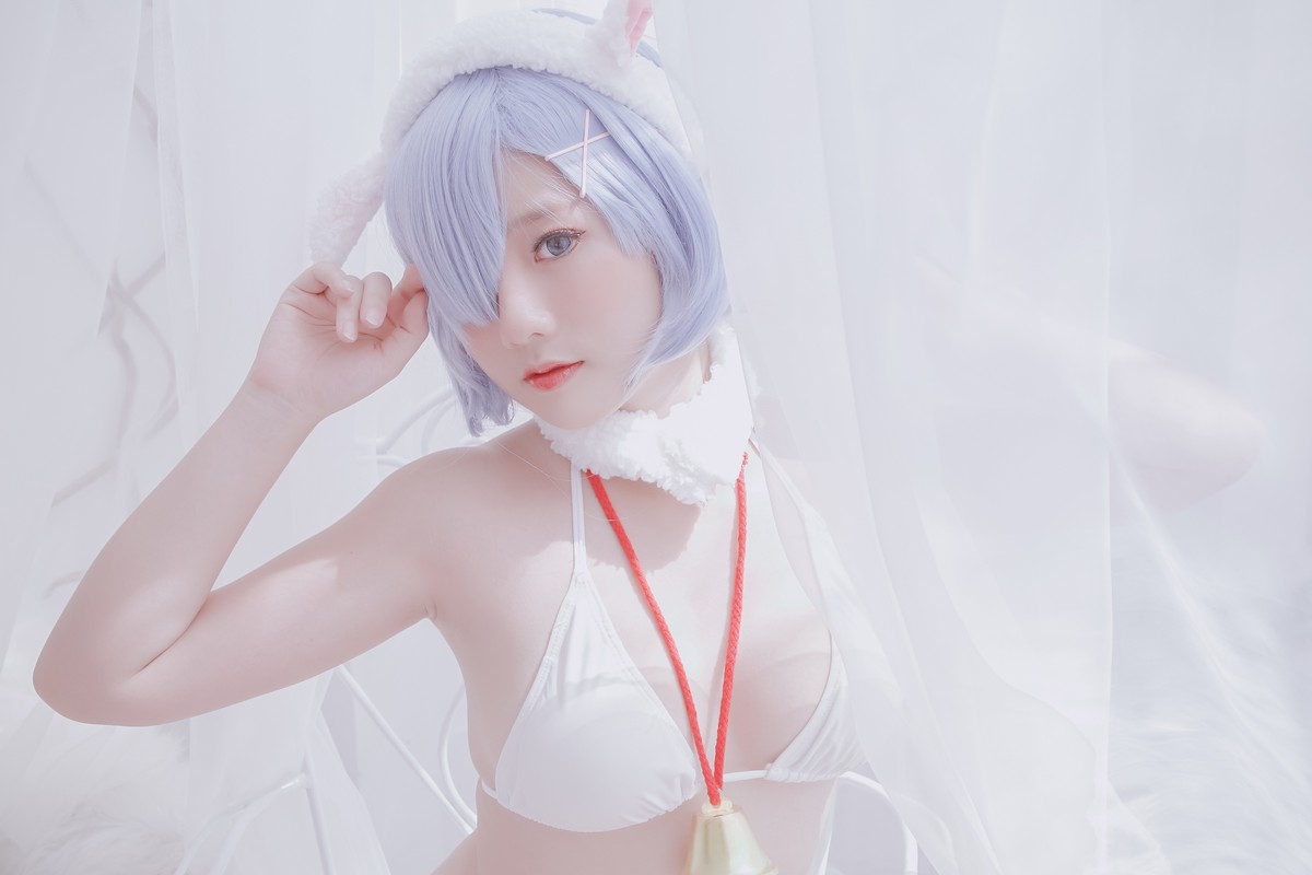 xgyw.top_越南小姐姐Messie Huang-Rem the sheep主题脱纯白服饰露性感内衣诱惑写真46P