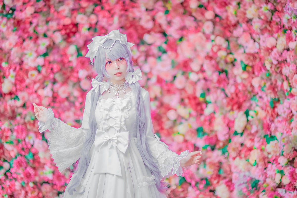 xgyw.top_Coser妹子Ely_eee双马尾辫主题户外白色JK制服 室内性感女仆装完美诱惑写真141P