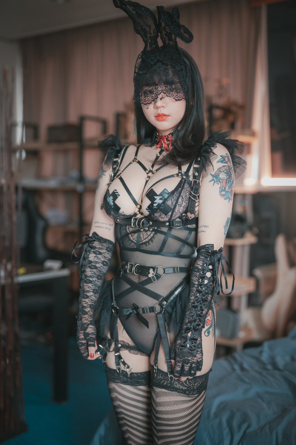 xgyw.top_[DJAWA]No.150_模特Echi_Reine des Lapins主题黑色蕾丝兔女郎露豪乳遮点诱惑写真125P