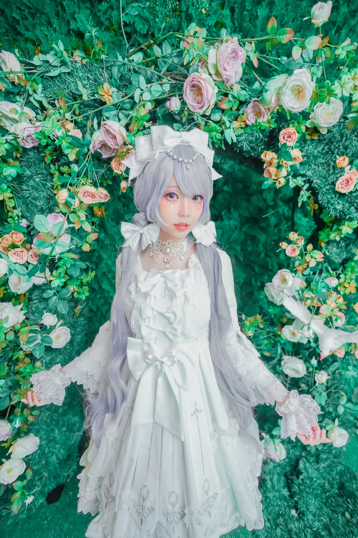 xgyw.top_Coser妹子Ely_eee双马尾辫主题户外白色JK制服 室内性感女仆装完美诱惑写真141P