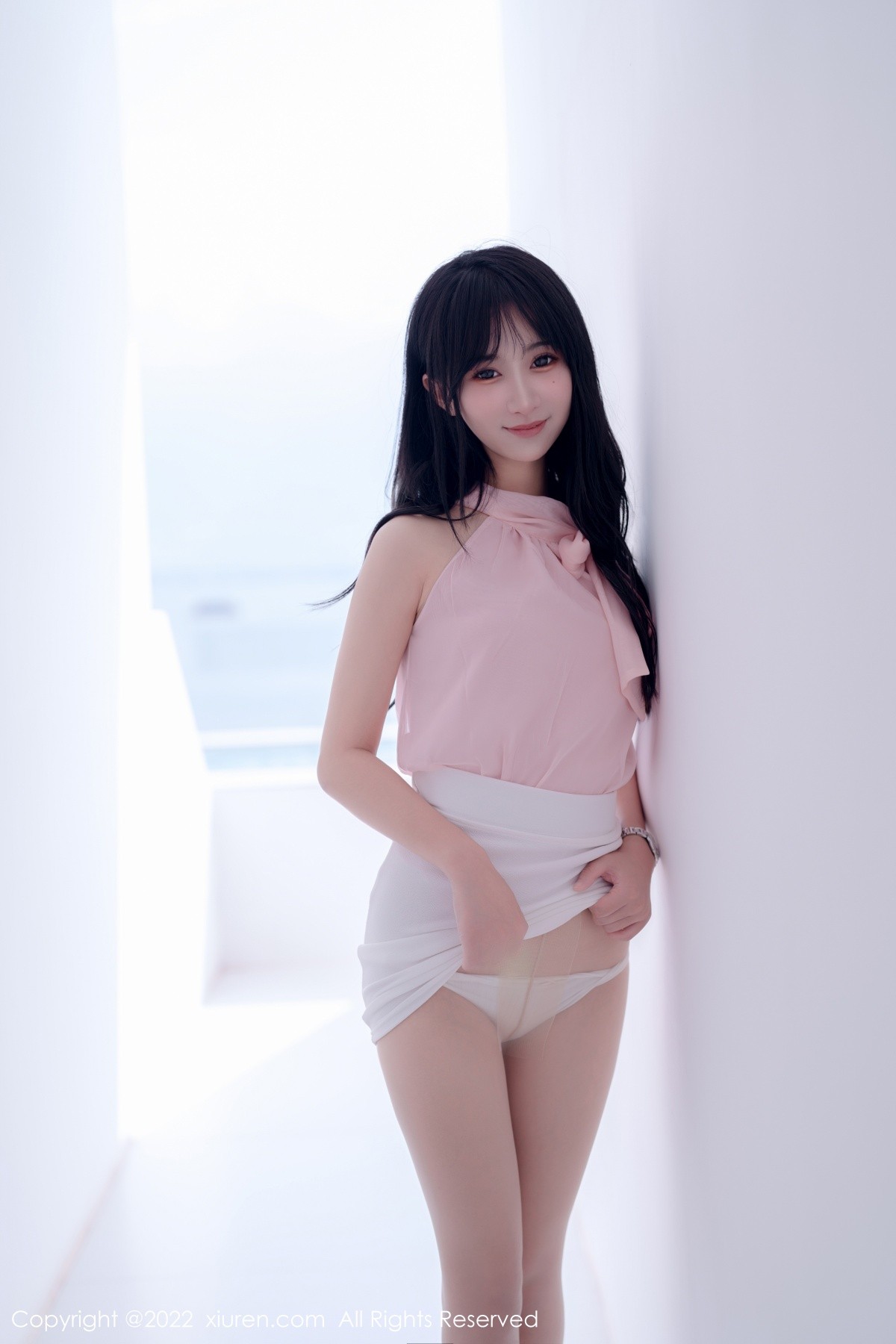 xgyw.top_XiuRen第5318期_女神小果冻儿大理旅拍性感粉色上衣配白色短裙秀美腿诱惑写真76P