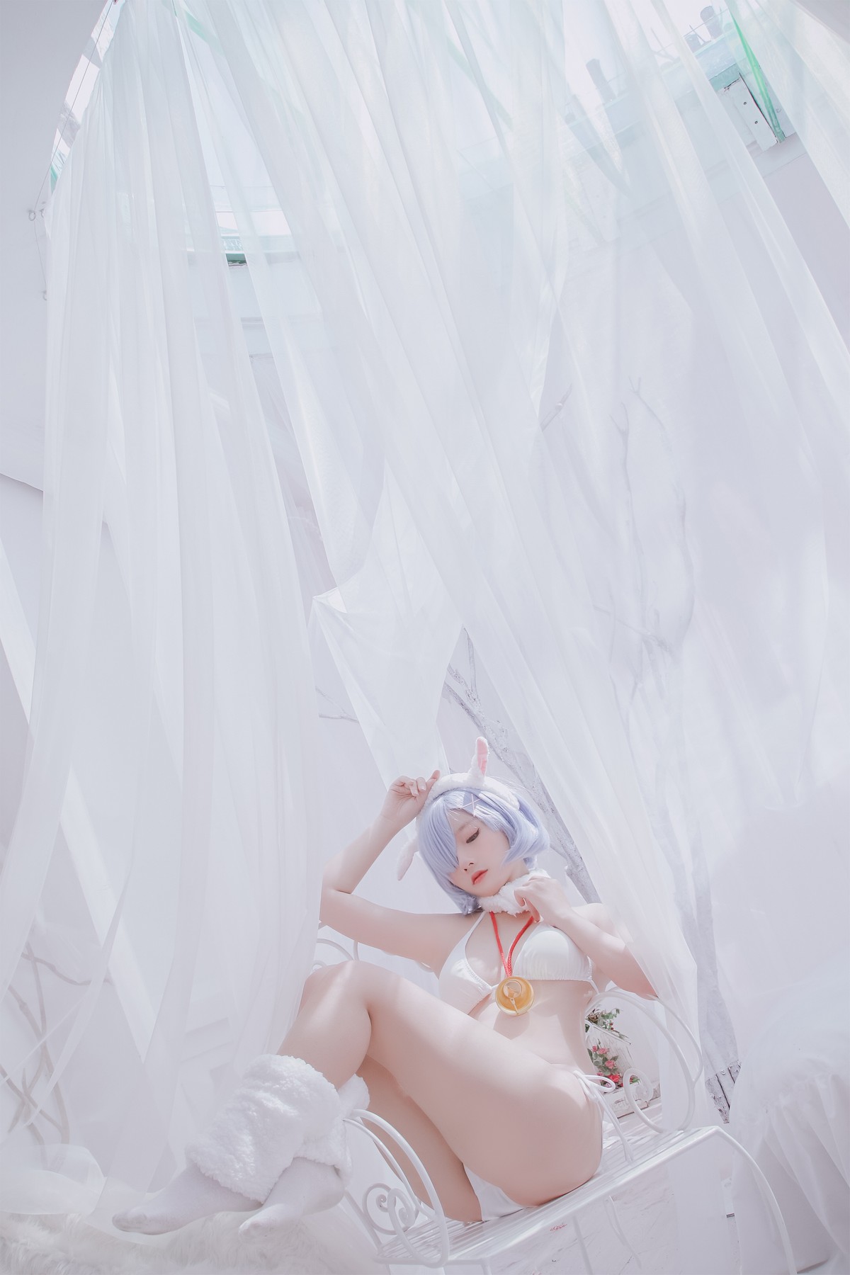 xgyw.top_越南小姐姐Messie Huang-Rem the sheep主题脱纯白服饰露性感内衣诱惑写真46P