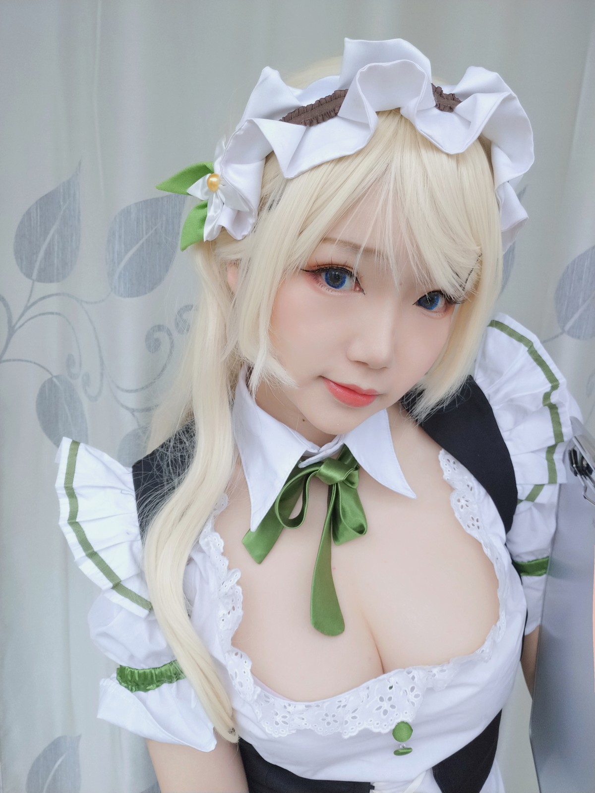 xgyw.top_动漫博主雪晴Astra-Grainne Draser女仆主题私房低胸女仆装秀白嫩豪乳诱惑写真49P