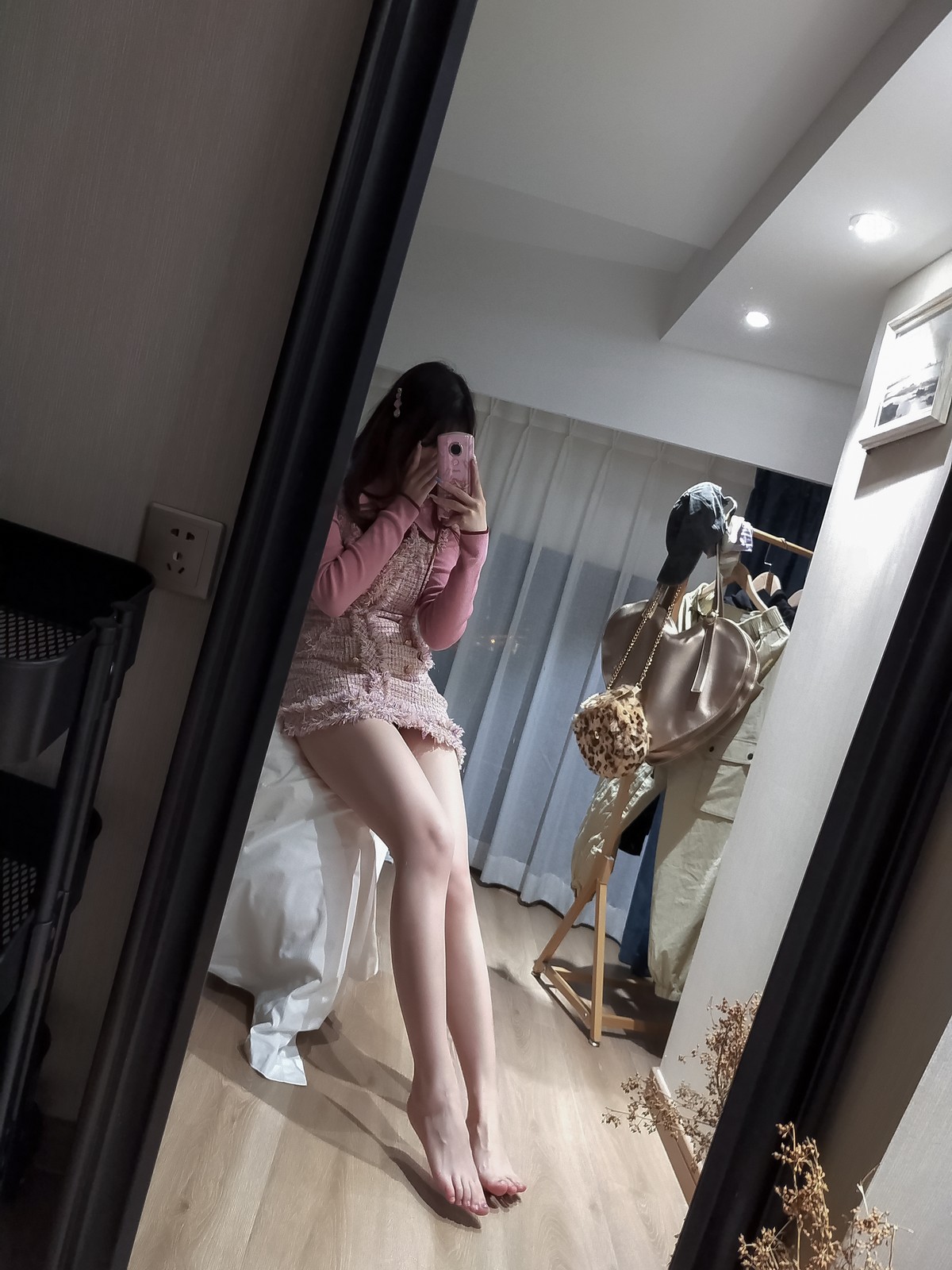xgyw.top_动漫博主雪晴Astra美腿美足美臀主题私房性感服饰系列秀翘臀美腿诱惑写真178P