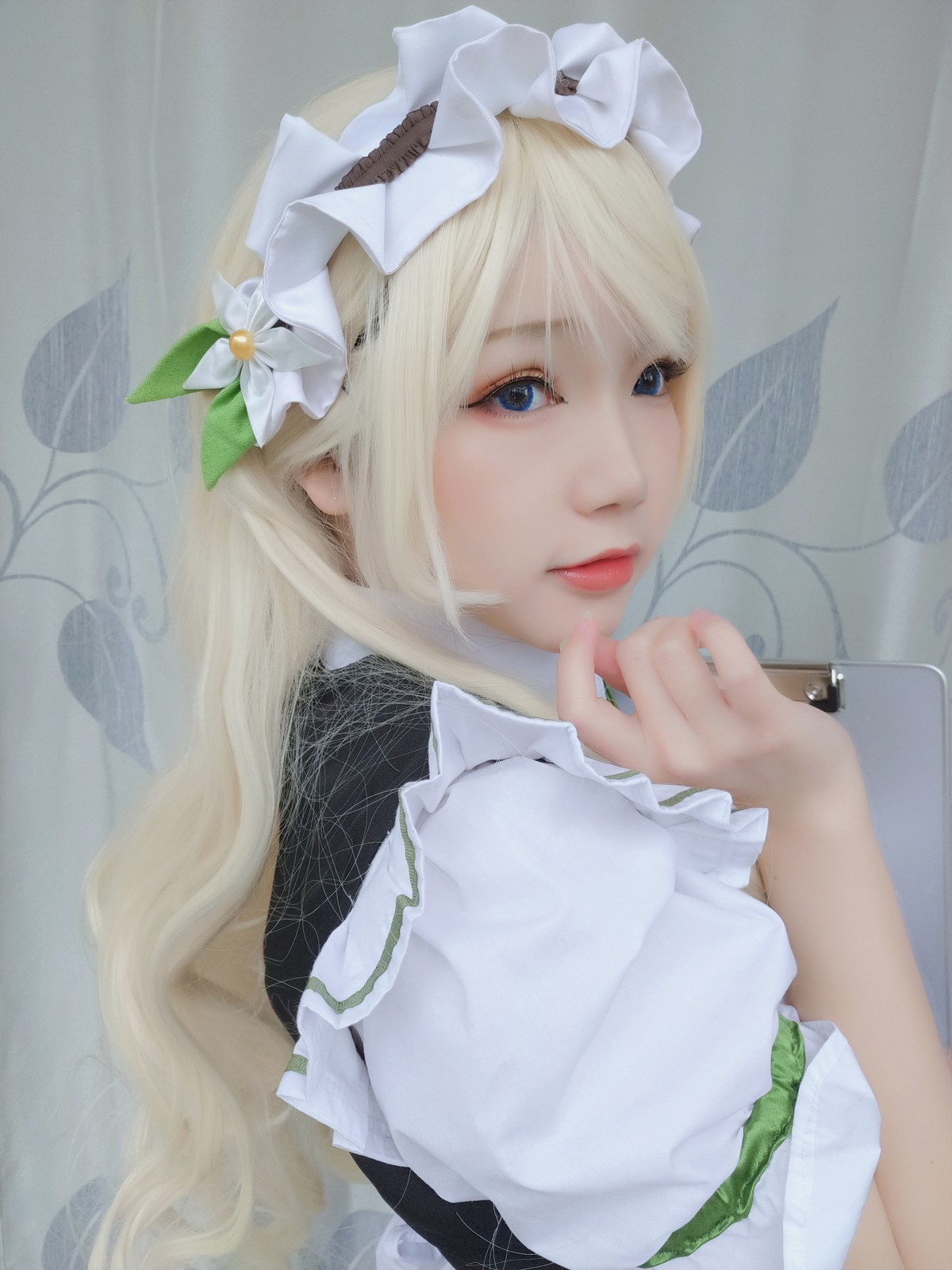 xgyw.top_动漫博主雪晴Astra-Grainne Draser女仆主题私房低胸女仆装秀白嫩豪乳诱惑写真49P