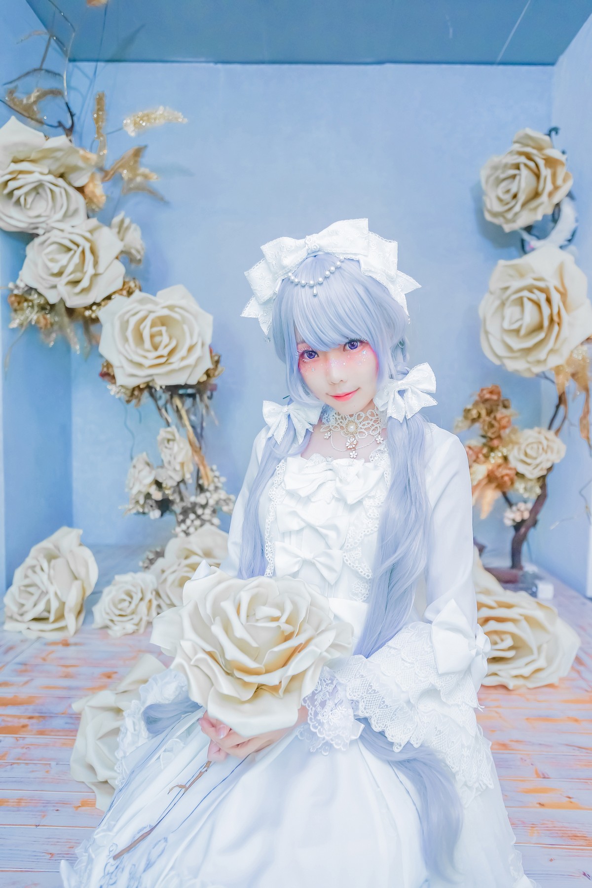 xgyw.top_Coser妹子Ely_eee双马尾辫主题户外白色JK制服 室内性感女仆装完美诱惑写真141P