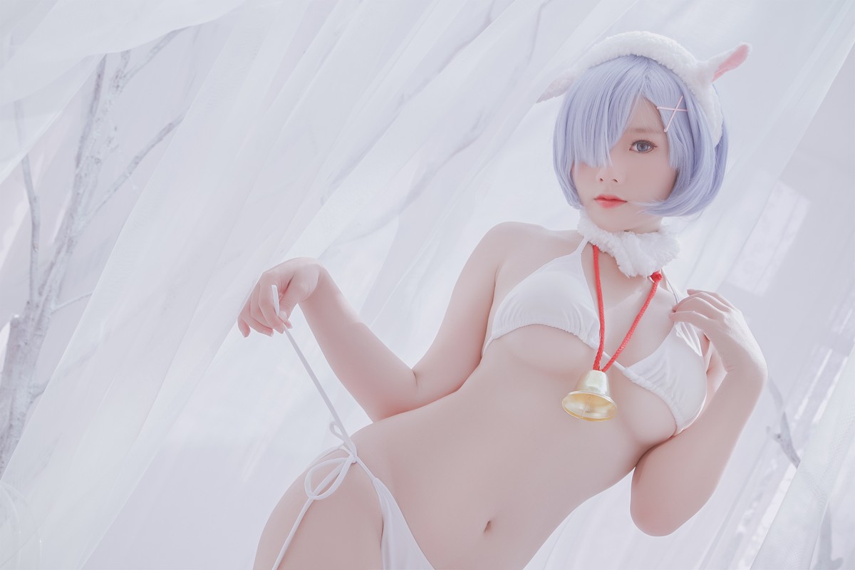 xgyw.top_越南小姐姐Messie Huang-Rem the sheep主题脱纯白服饰露性感内衣诱惑写真46P