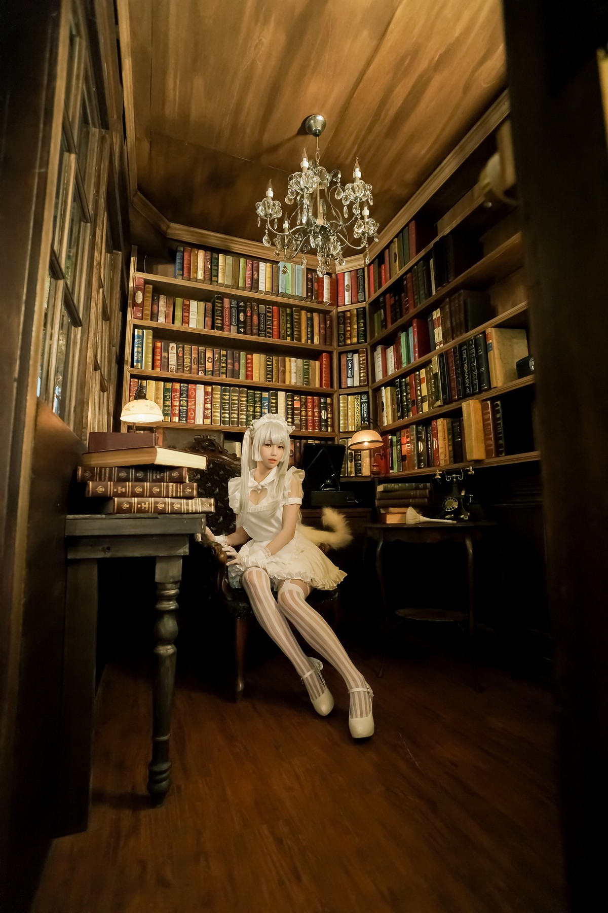 xgyw.top_Coser妹子Ely_eee双马尾辫主题户外白色JK制服 室内性感女仆装完美诱惑写真141P