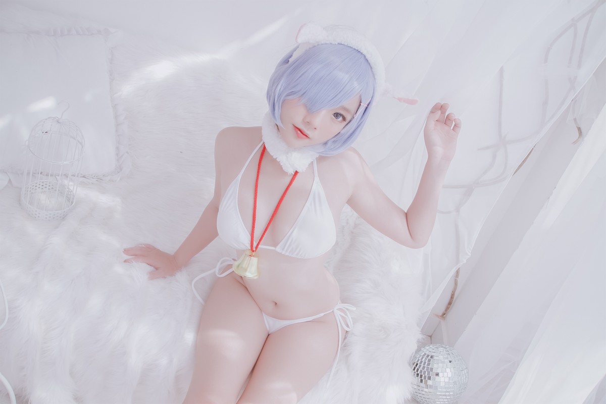 xgyw.top_越南小姐姐Messie Huang-Rem the sheep主题脱纯白服饰露性感内衣诱惑写真46P