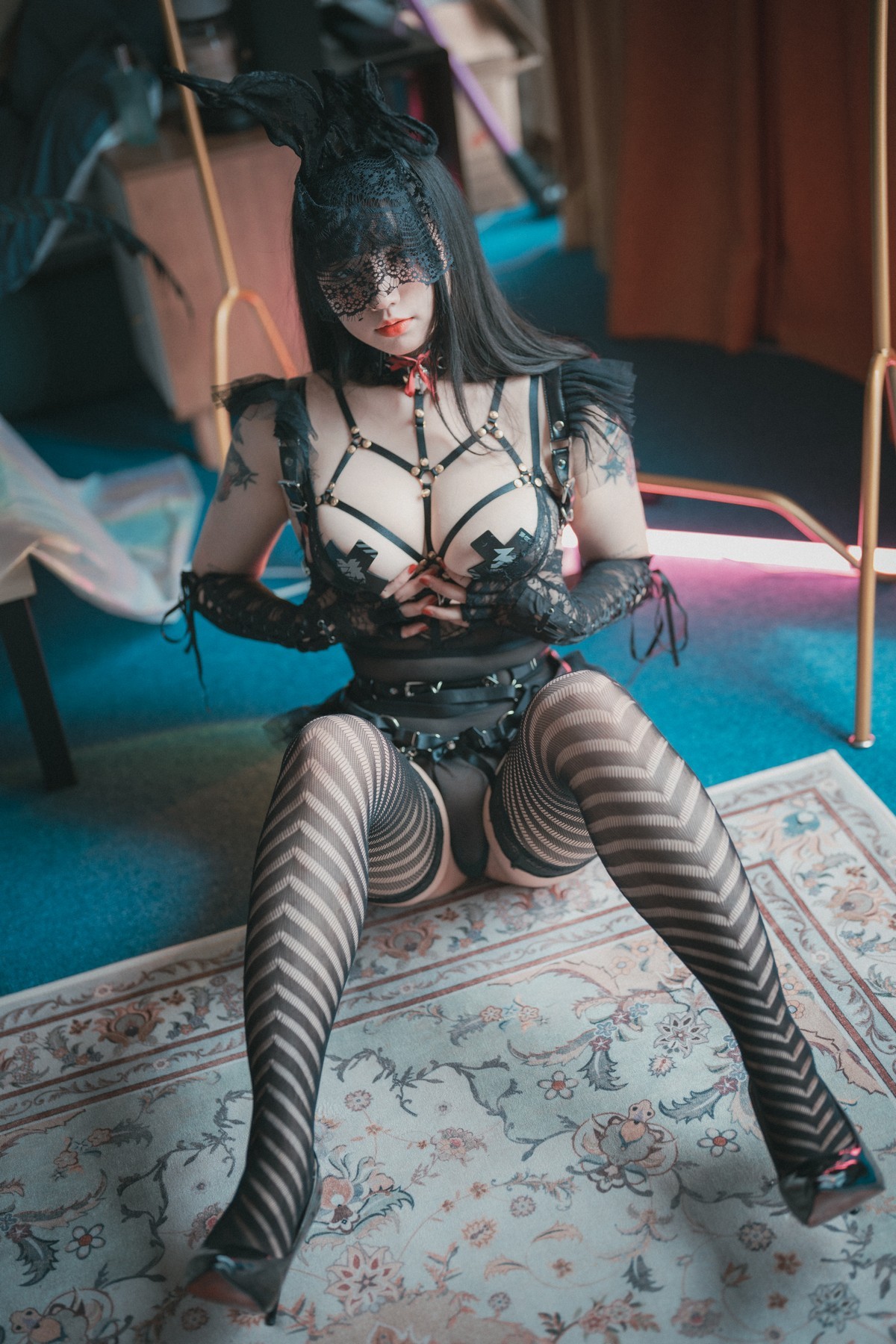 xgyw.top_[DJAWA]No.150_模特Echi_Reine des Lapins主题黑色蕾丝兔女郎露豪乳遮点诱惑写真125P
