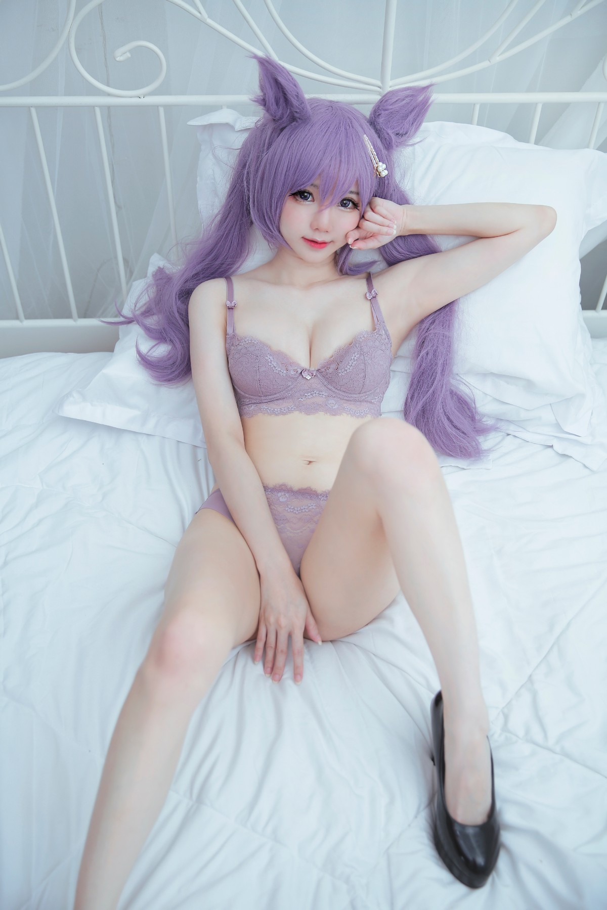 xgyw.top_Coser妹子Sally Dorasnow-Keqing Lingerie主题私房床上性感蕾丝内衣诱惑写真46P