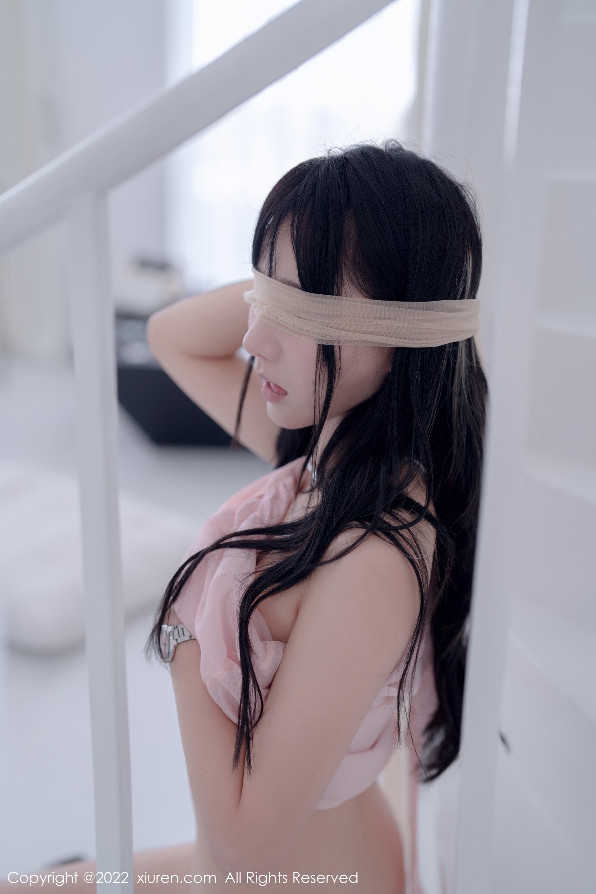xgyw.top_XiuRen第5318期_女神小果冻儿大理旅拍性感粉色上衣配白色短裙秀美腿诱惑写真76P