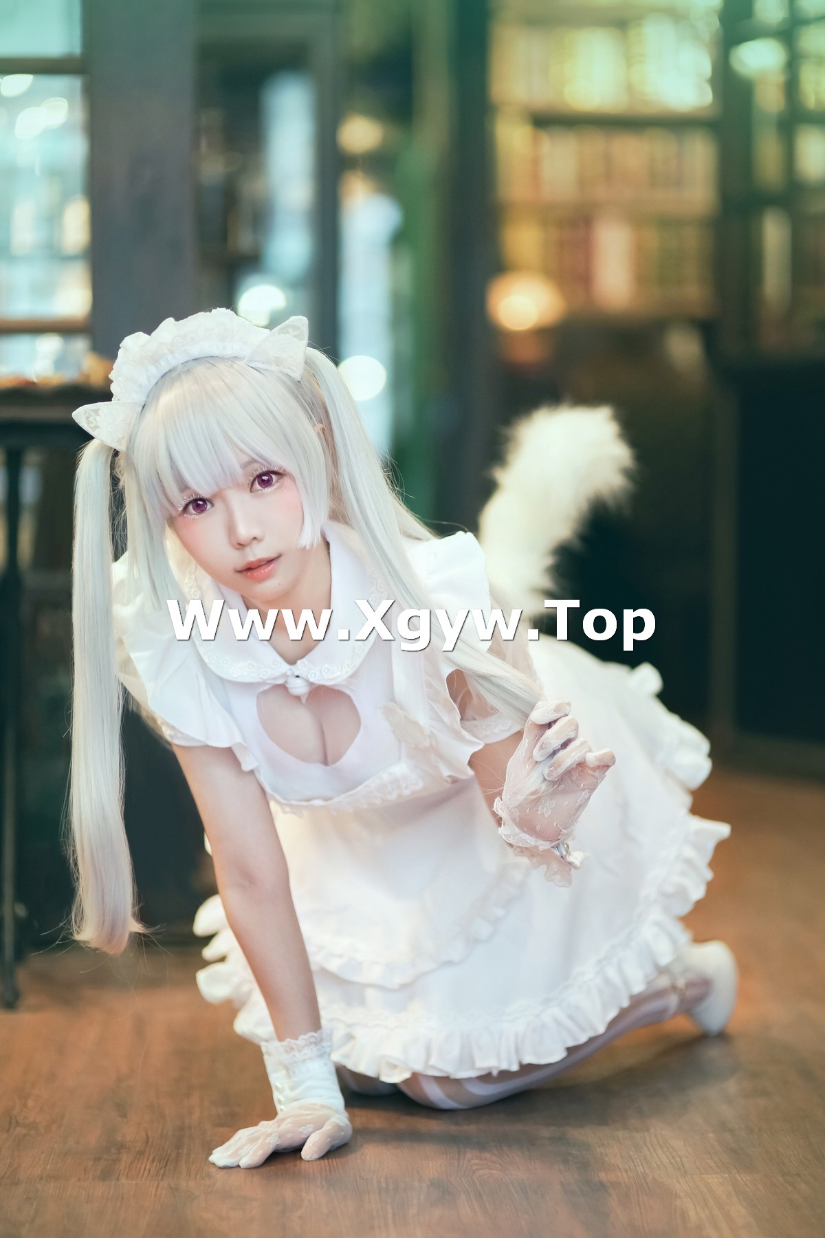 xgyw.top_Coser妹子Ely_eee双马尾辫主题户外白色JK制服 室内性感女仆装完美诱惑写真141P