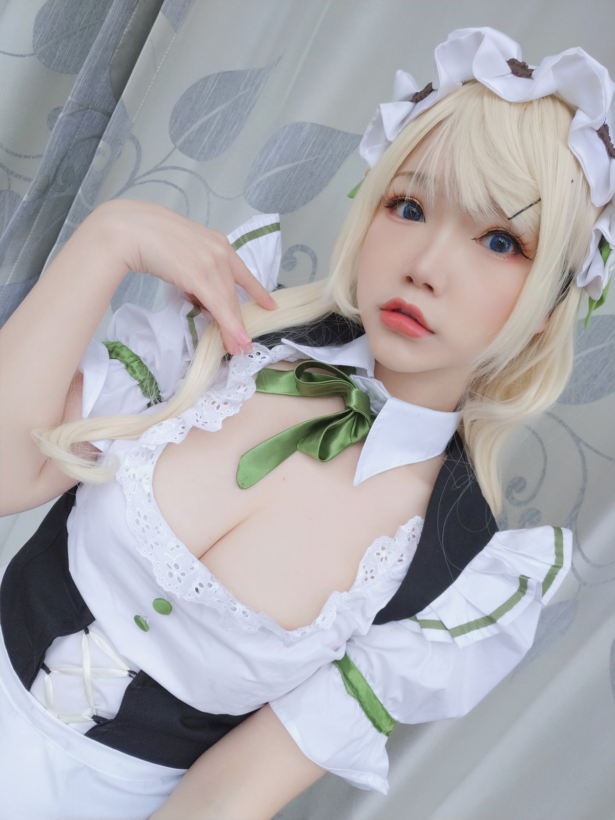 xgyw.top_动漫博主雪晴Astra-Grainne Draser女仆主题私房低胸女仆装秀白嫩豪乳诱惑写真49P