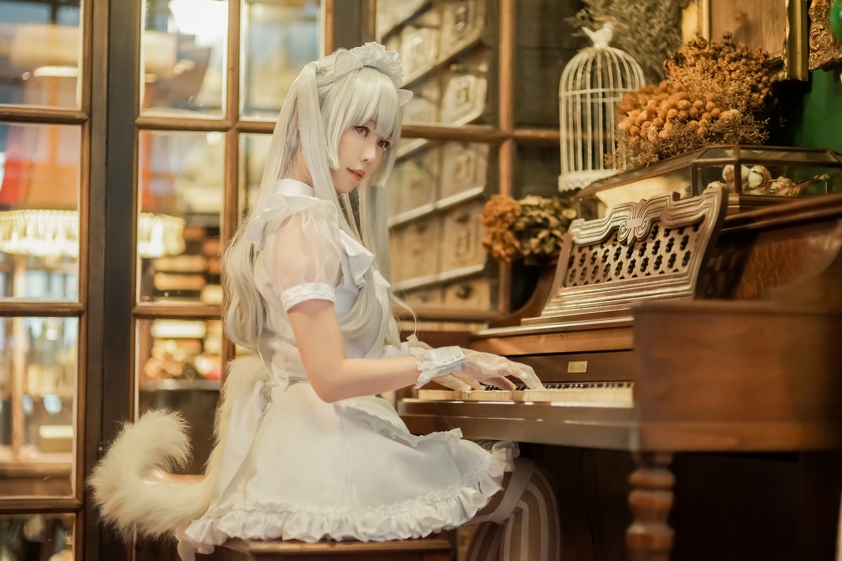 xgyw.top_Coser妹子Ely_eee双马尾辫主题户外白色JK制服 室内性感女仆装完美诱惑写真141P