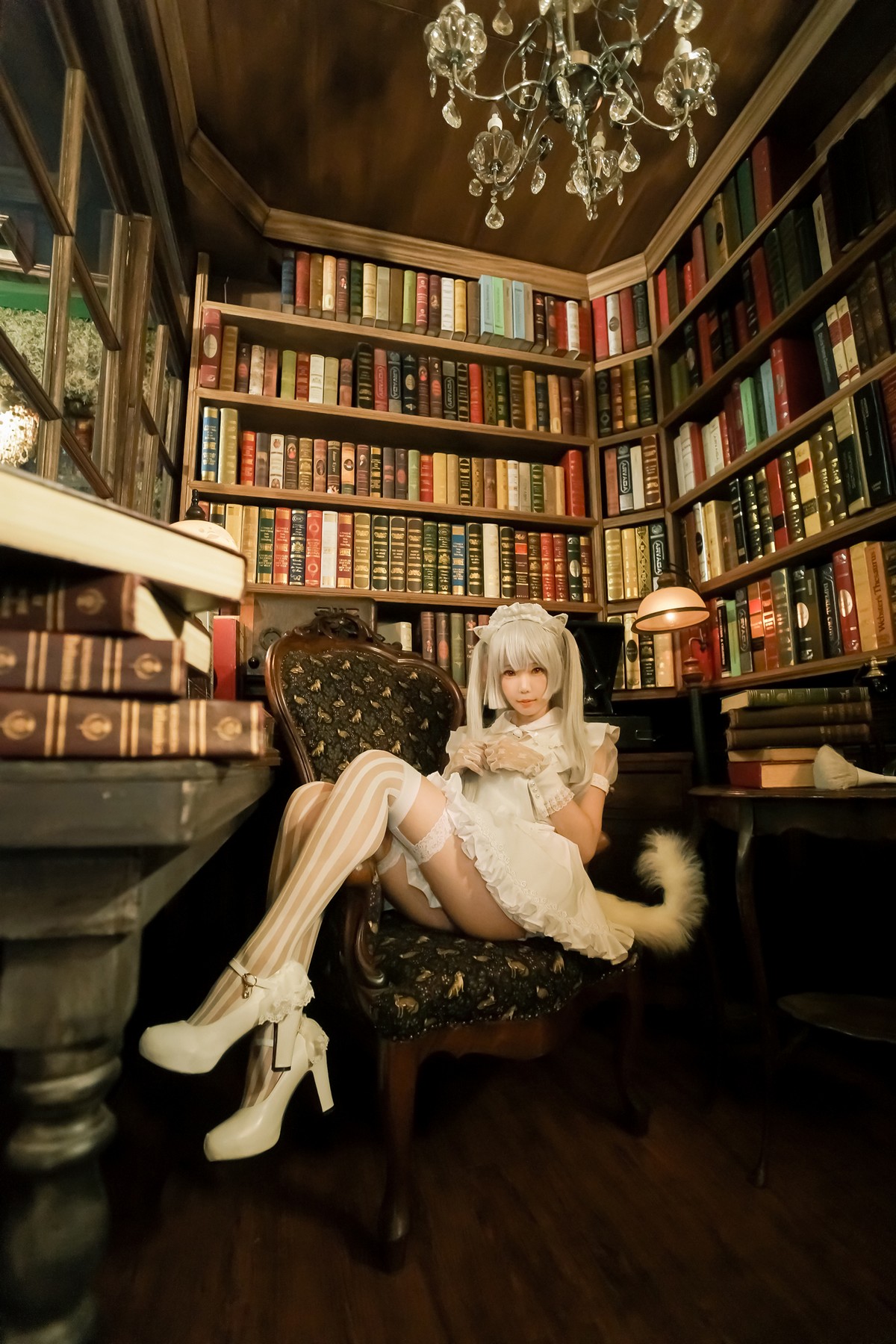 xgyw.top_Coser妹子Ely_eee双马尾辫主题户外白色JK制服 室内性感女仆装完美诱惑写真141P
