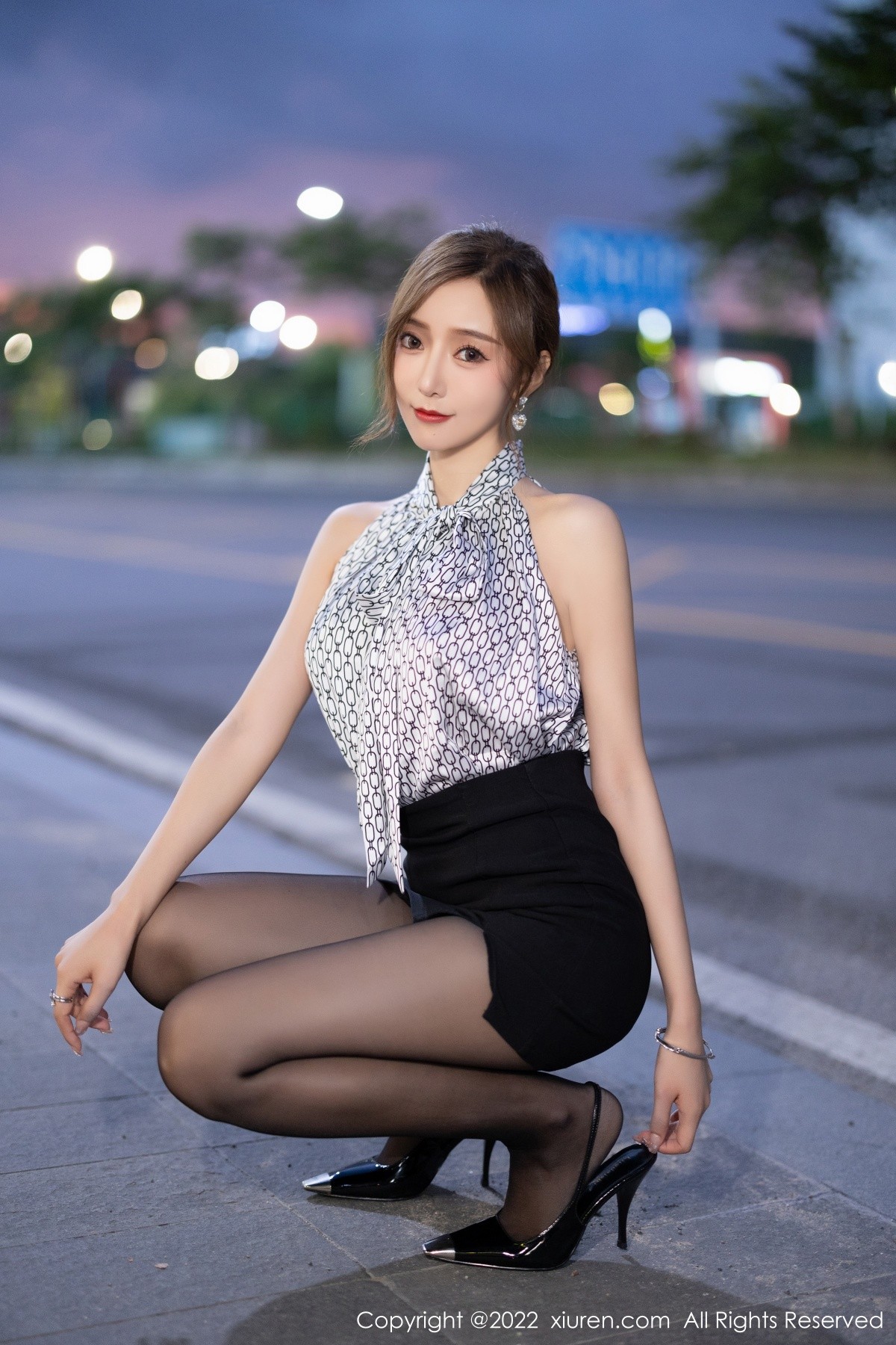xgyw.top_XiuRen第5325期_女神王馨瑶yanni私房超薄无内黑丝系列秀完美身材撩人诱惑写真78P
