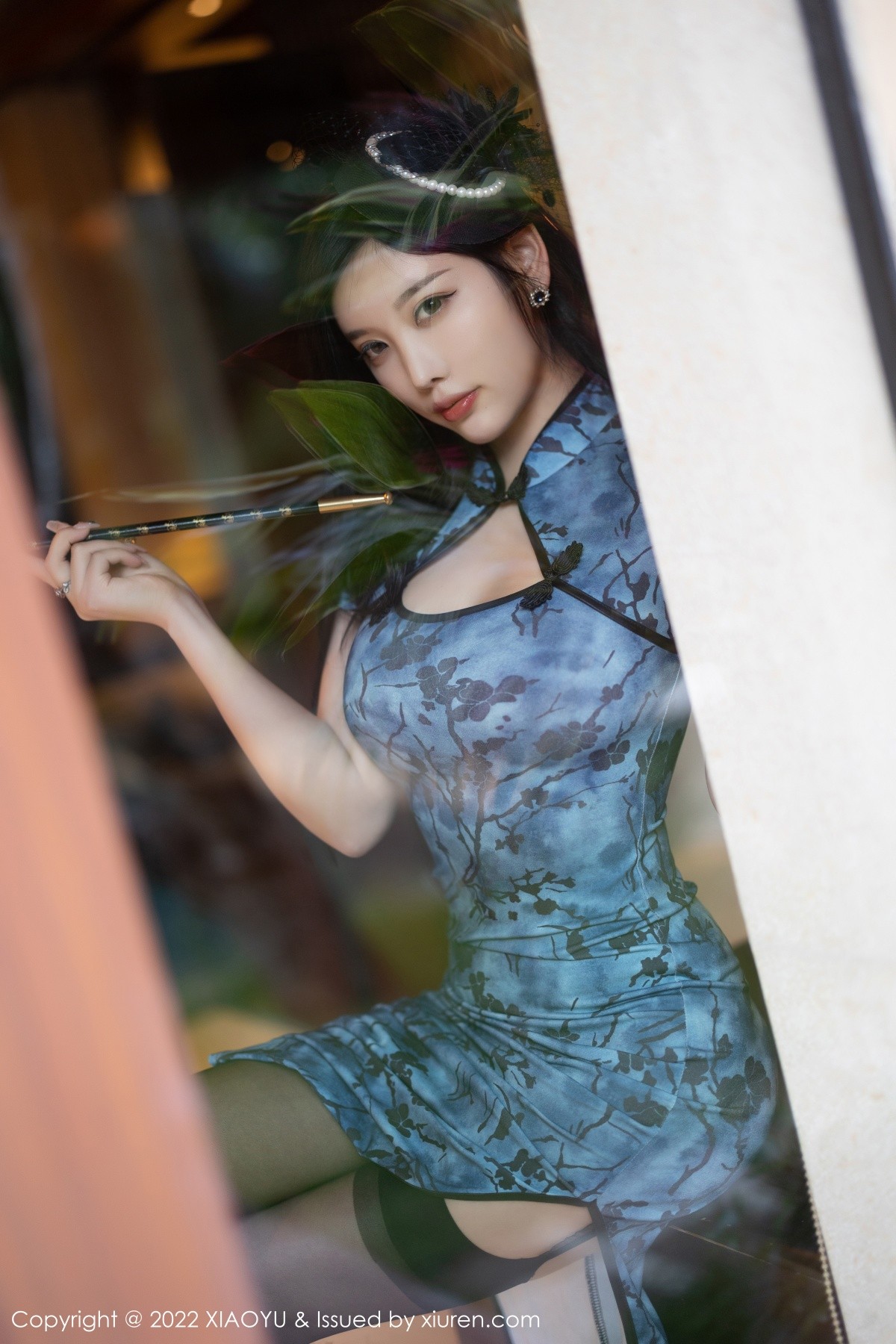 xgyw.top_[XiaoYu画语界]Vol.826_女神杨晨晨Yome心愿旅拍性感旗袍配超薄黑丝秀美腿诱惑写真63P