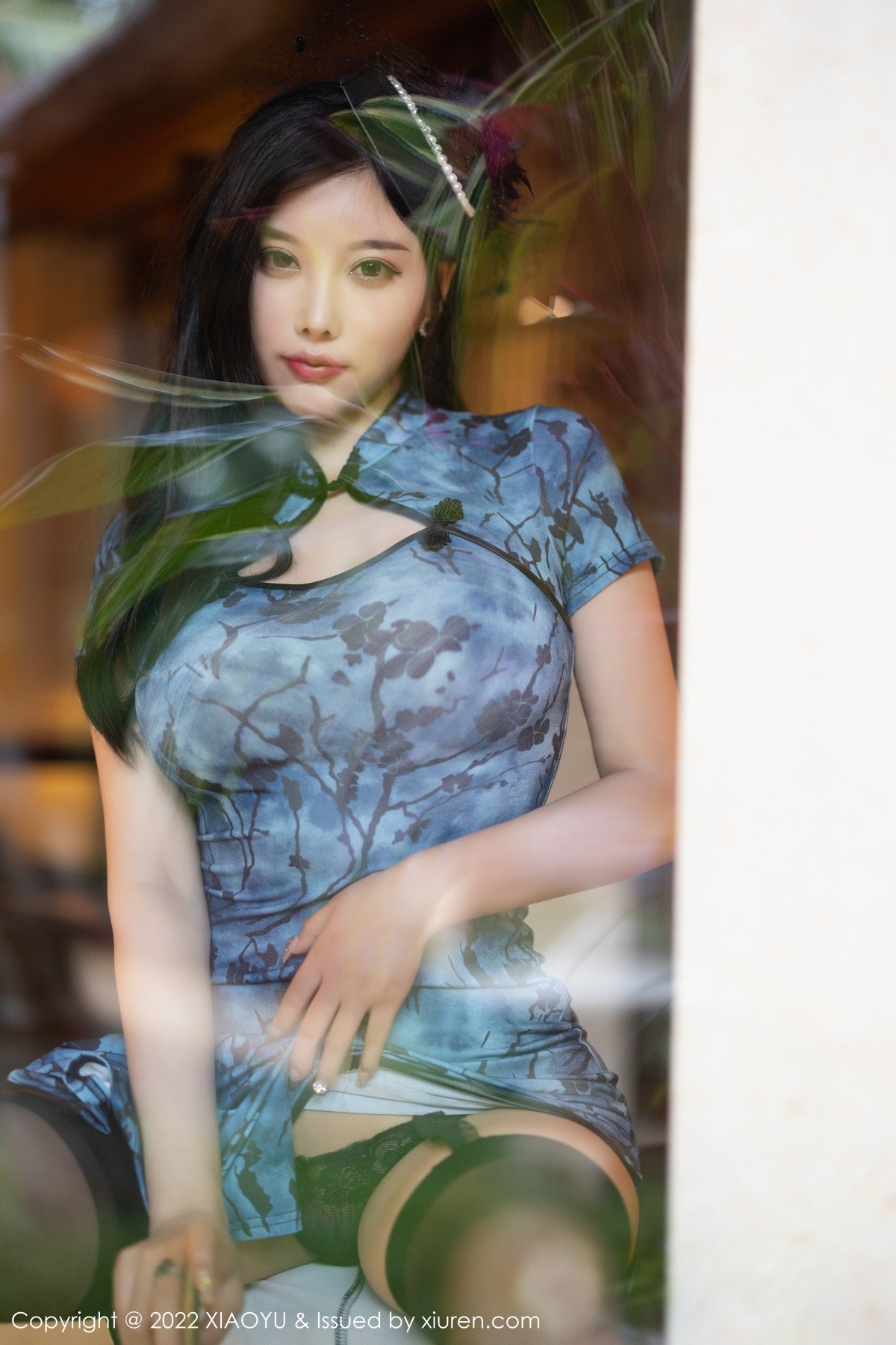 xgyw.top_[XiaoYu画语界]Vol.826_女神杨晨晨Yome心愿旅拍性感旗袍配超薄黑丝秀美腿诱惑写真63P