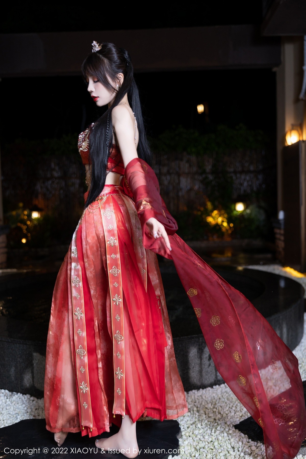 xgyw.top_[XiaoYu画语界]Vol.827_女神徐莉芝Booty泳池性感红色轻透古装服饰秀完美身材诱惑写真70P