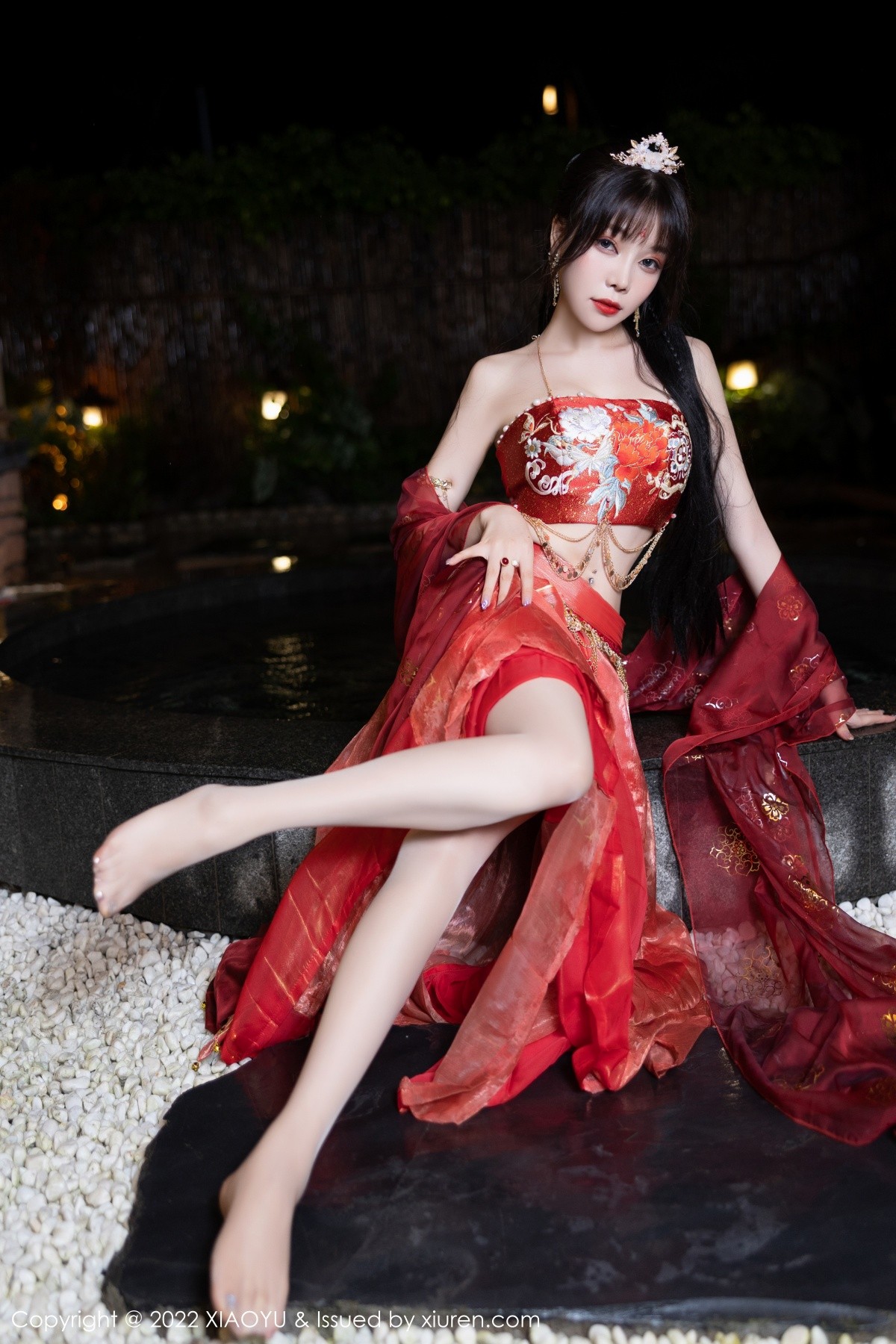 xgyw.top_[XiaoYu画语界]Vol.827_女神徐莉芝Booty泳池性感红色轻透古装服饰秀完美身材诱惑写真70P