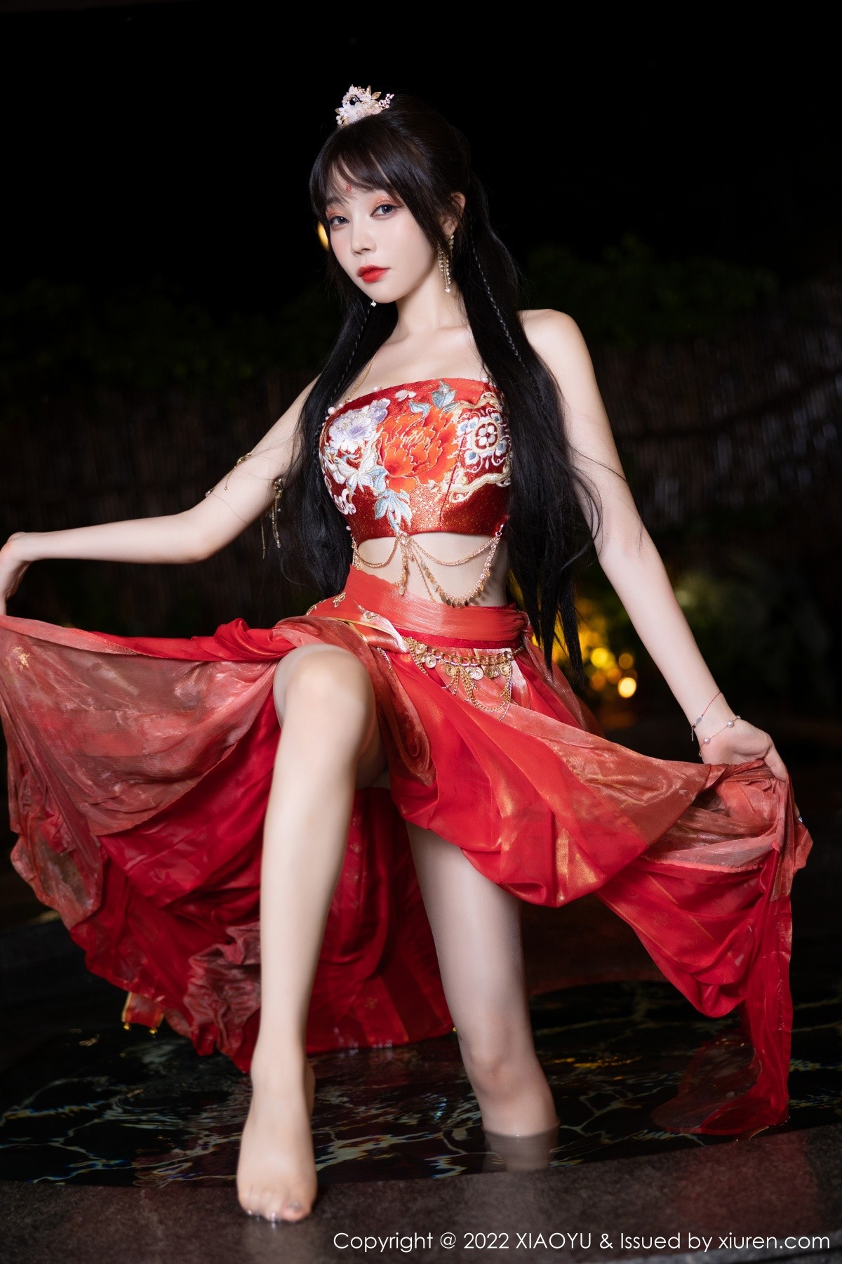xgyw.top_[XiaoYu画语界]Vol.827_女神徐莉芝Booty泳池性感红色轻透古装服饰秀完美身材诱惑写真70P