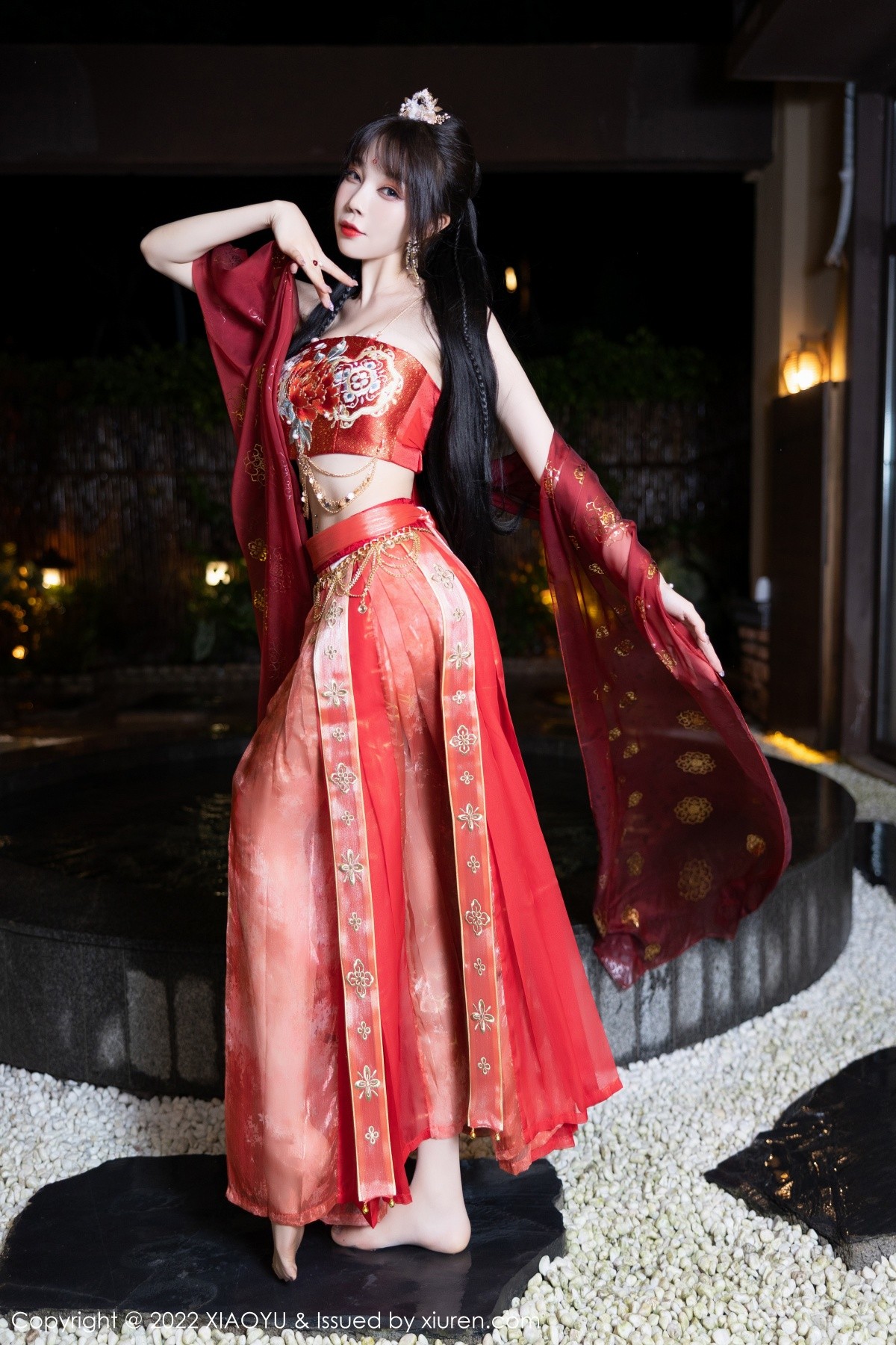 xgyw.top_[XiaoYu画语界]Vol.827_女神徐莉芝Booty泳池性感红色轻透古装服饰秀完美身材诱惑写真70P