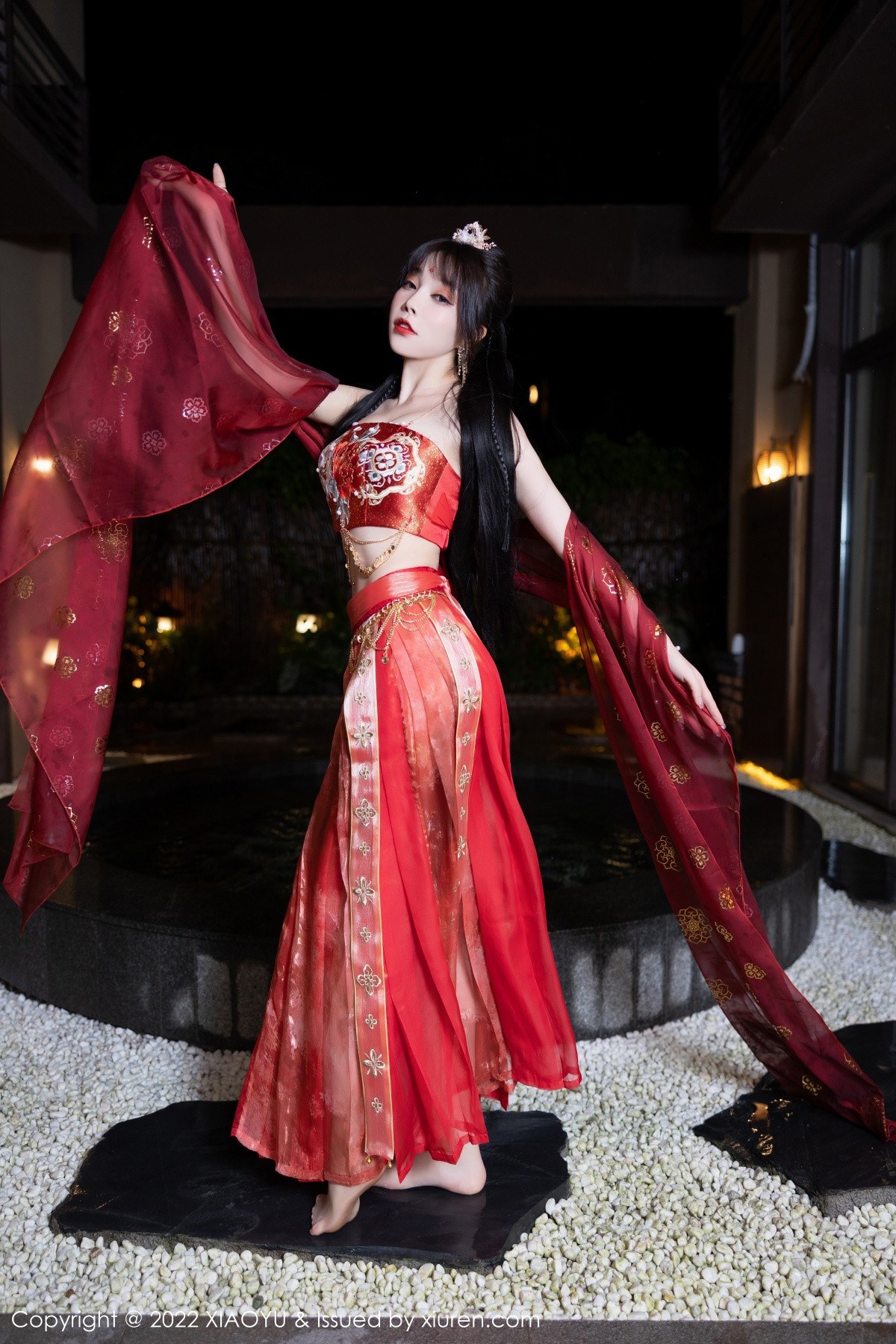 xgyw.top_[XiaoYu画语界]Vol.827_女神徐莉芝Booty泳池性感红色轻透古装服饰秀完美身材诱惑写真70P