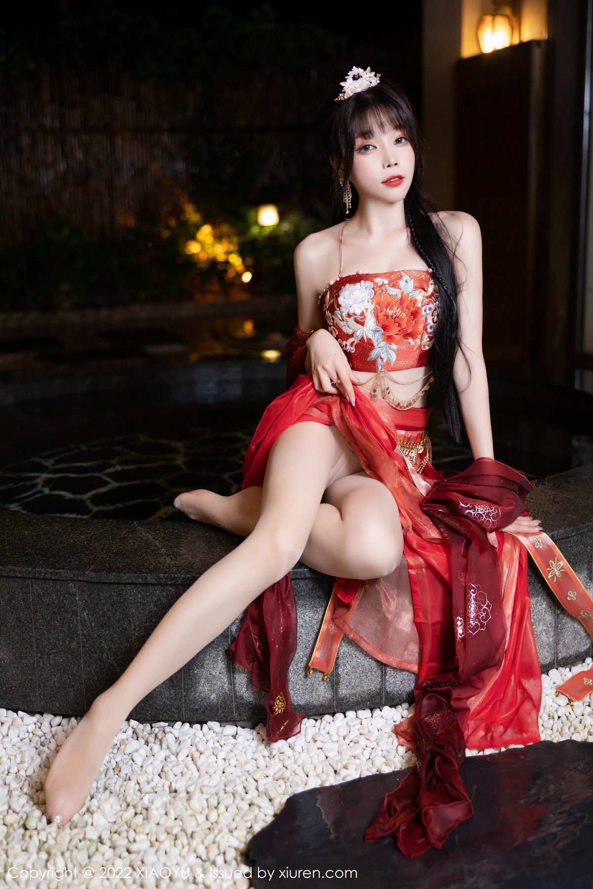 xgyw.top_[XiaoYu画语界]Vol.827_女神徐莉芝Booty泳池性感红色轻透古装服饰秀完美身材诱惑写真70P