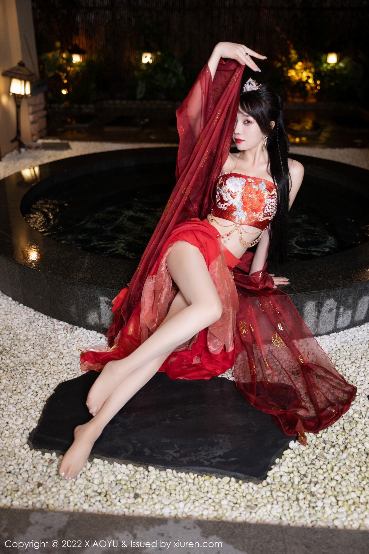 xgyw.top_[XiaoYu画语界]Vol.827_女神徐莉芝Booty泳池性感红色轻透古装服饰秀完美身材诱惑写真70P