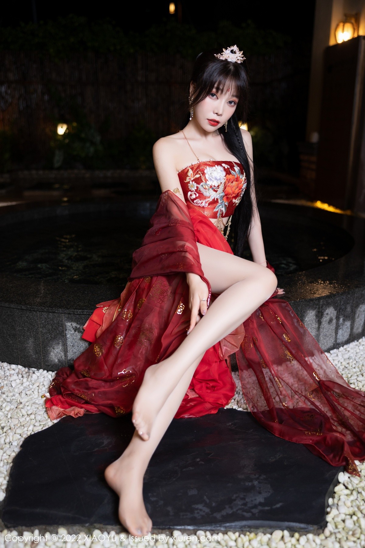 xgyw.top_[XiaoYu画语界]Vol.827_女神徐莉芝Booty泳池性感红色轻透古装服饰秀完美身材诱惑写真70P