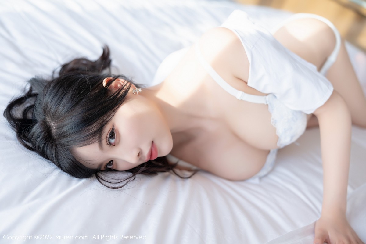 xgyw.top_XiuRen第5338期_女神杨晨晨Yome清爽学妹制服露蕾丝内衣秀完美身材诱惑写真82P