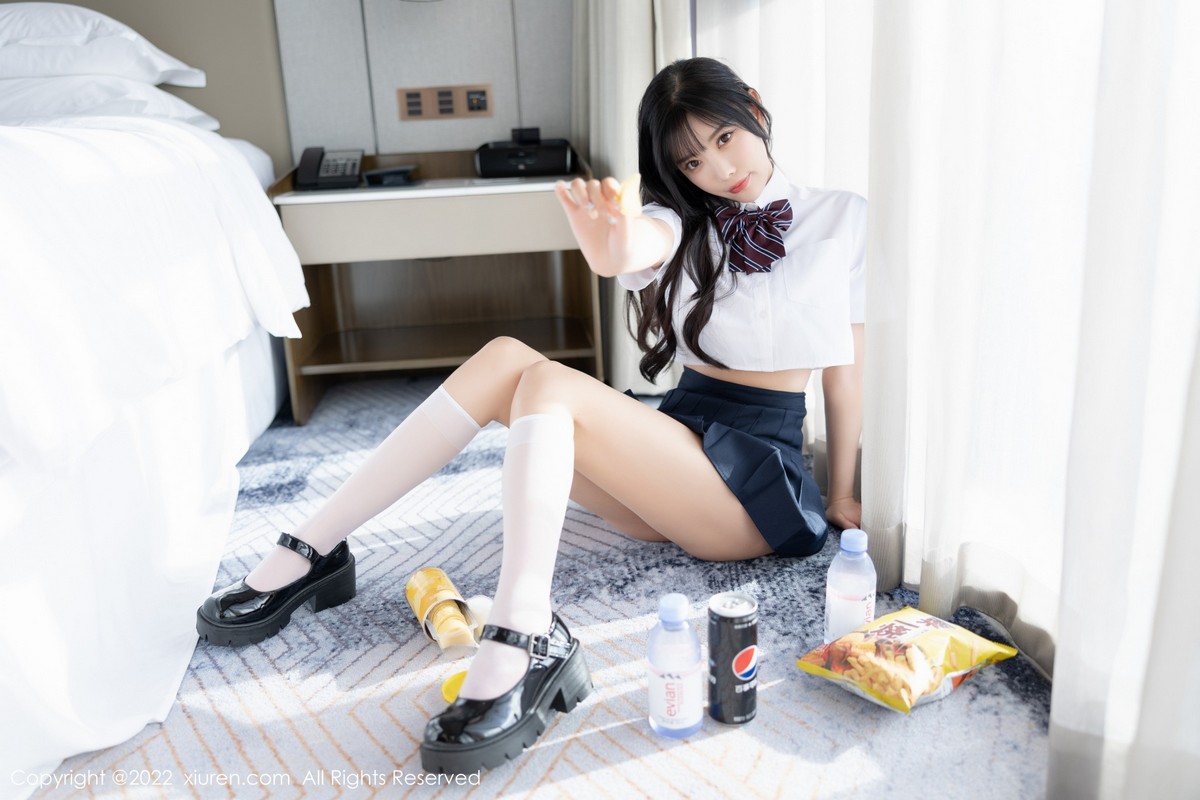 xgyw.top_XiuRen第5338期_女神杨晨晨Yome清爽学妹制服露蕾丝内衣秀完美身材诱惑写真82P