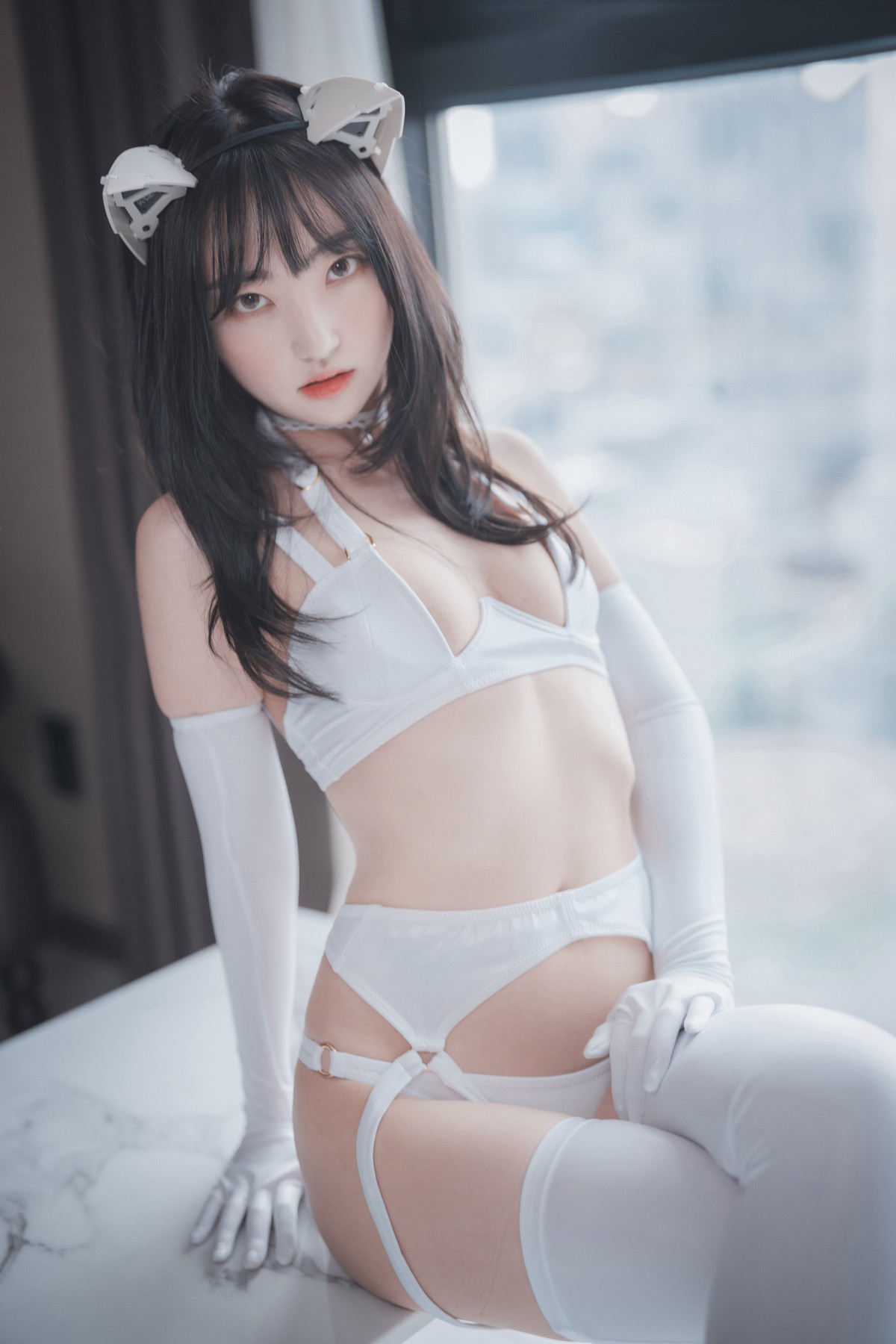 xgyw.top_[DJAWA]No.152_模特Hanari_Snow Cat主题私房床上性感白色内衣配白丝袜诱惑写真119P