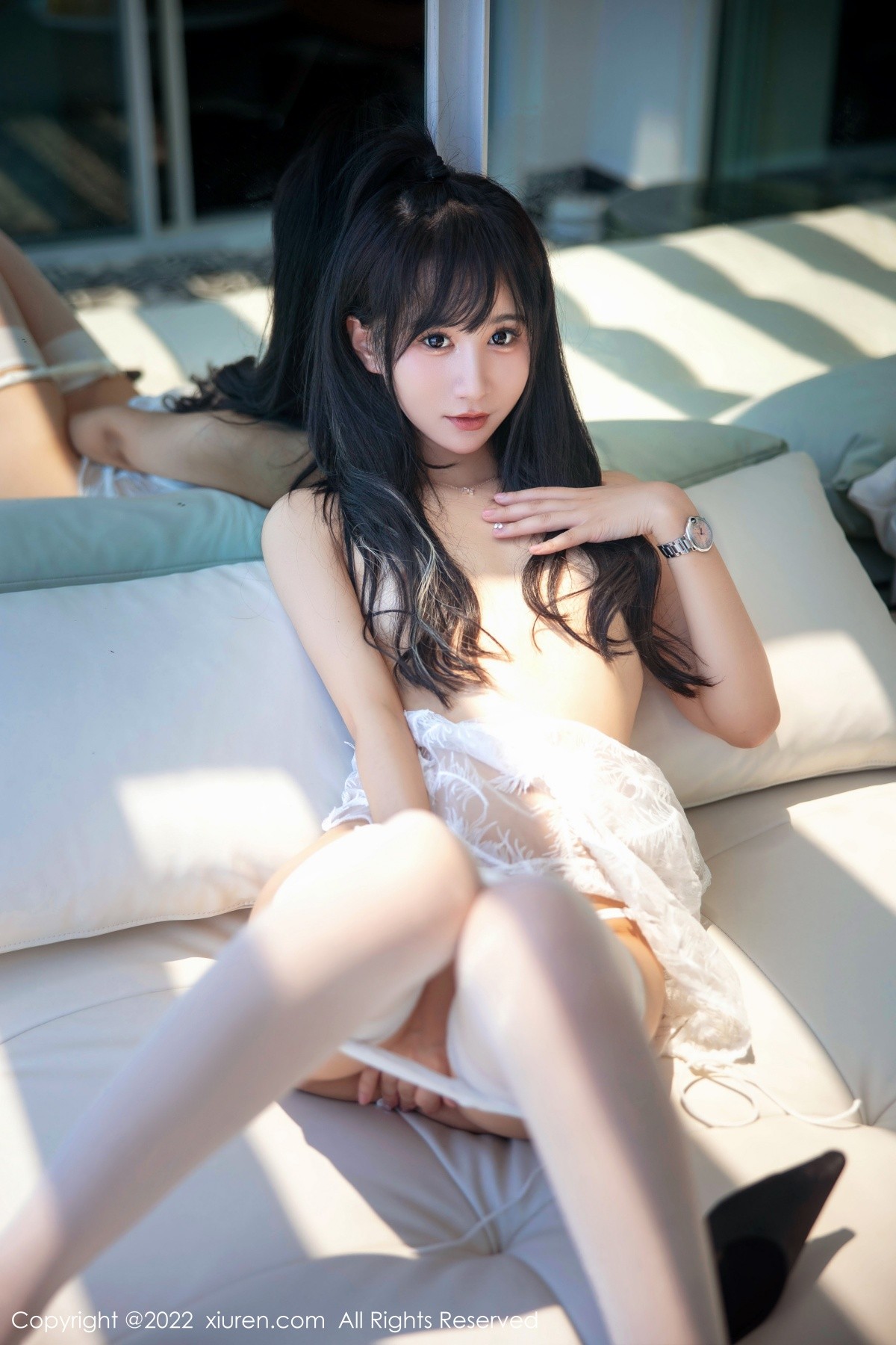 xgyw.top_[XiuRen秀人网]No.5344_女神小果冻儿大理旅拍白色轻透服饰配白丝吊袜完美诱惑写真104P
